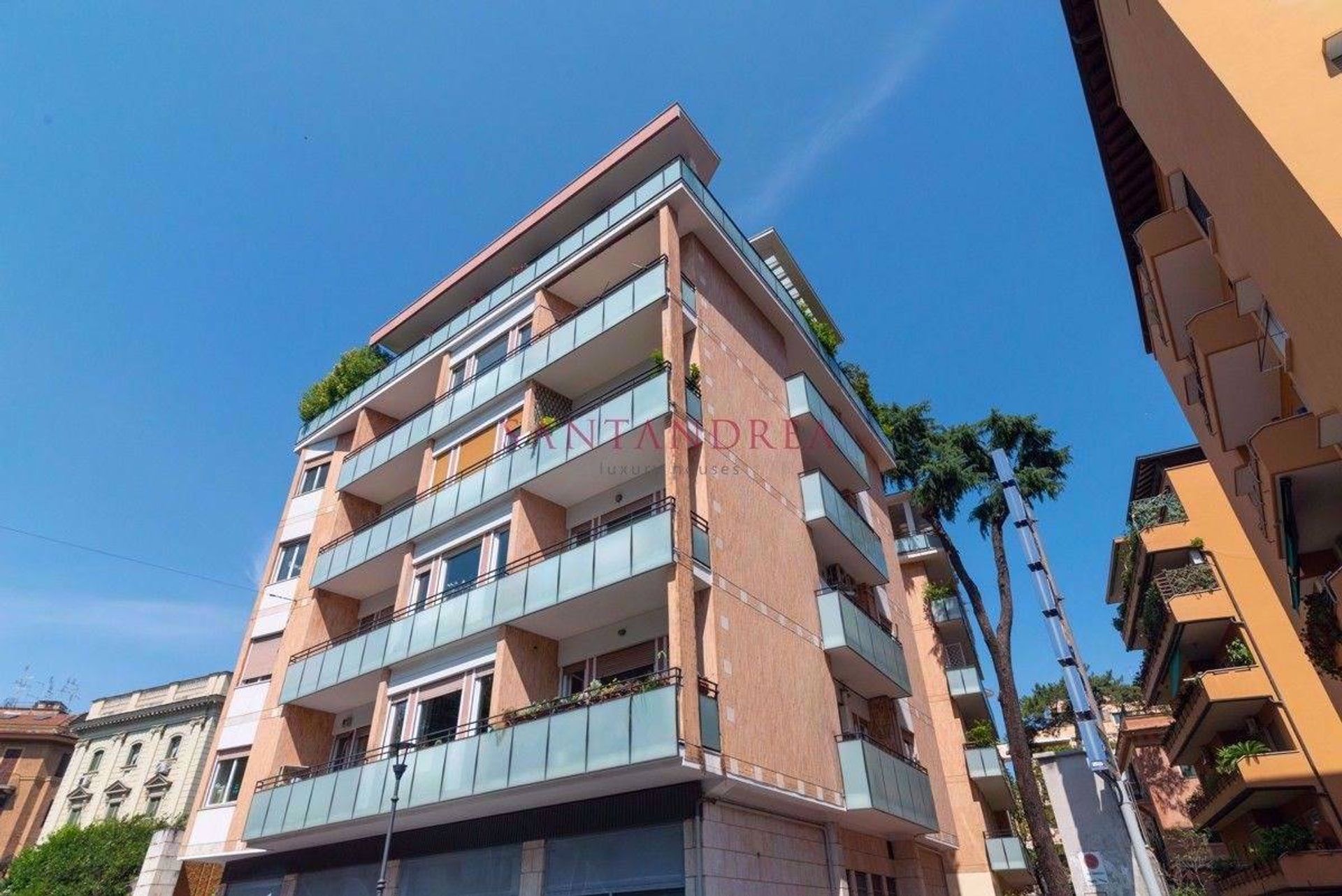 Condominio en Nomentano, Lacio 10054353