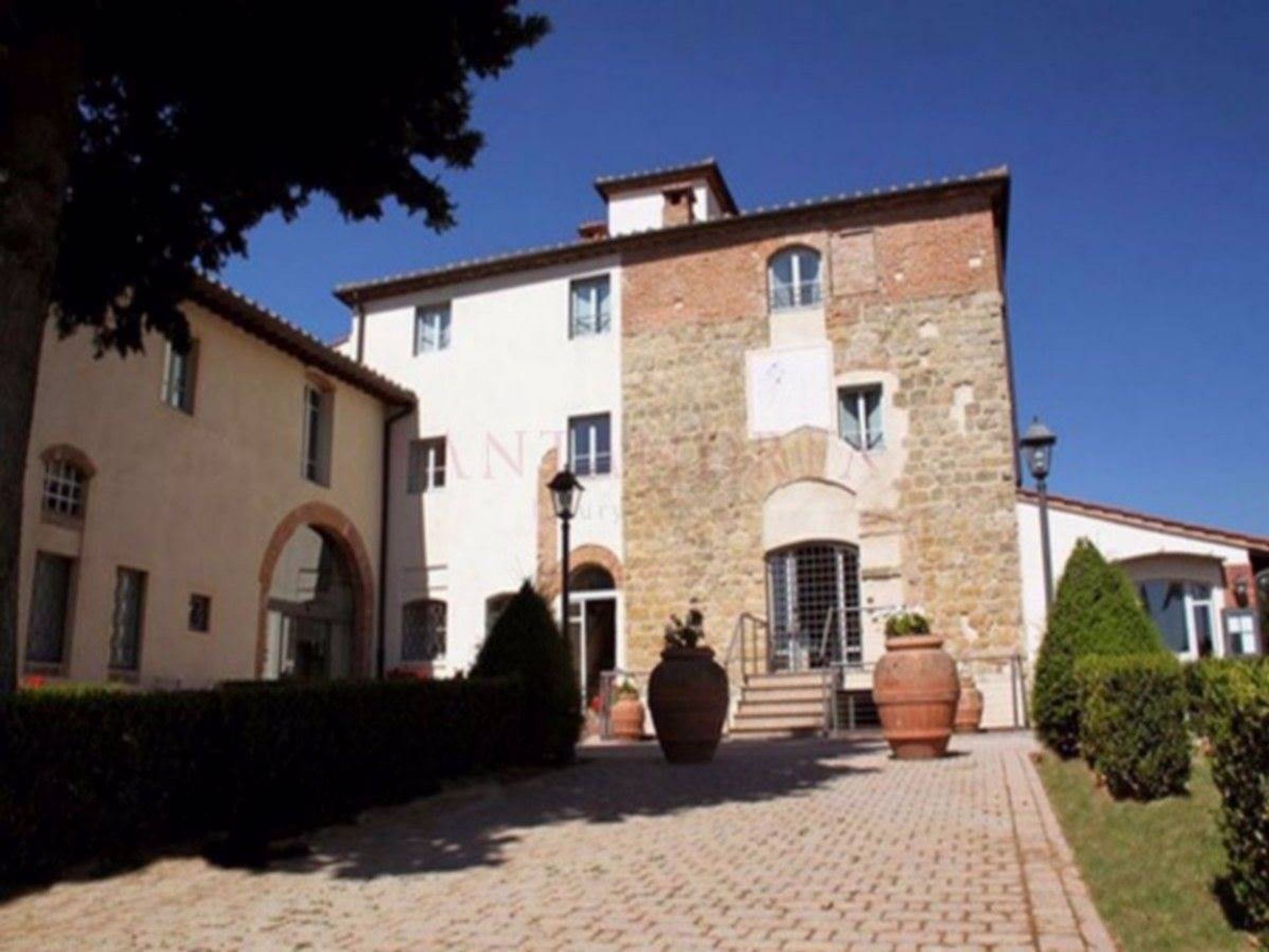 Huis in San Gimignano,  10054399