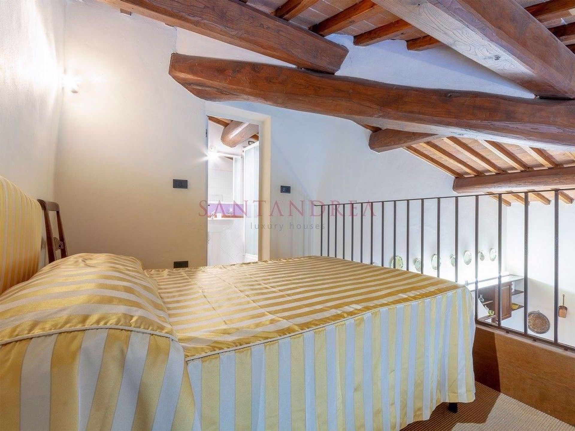 Huis in San Gimignano,  10054399