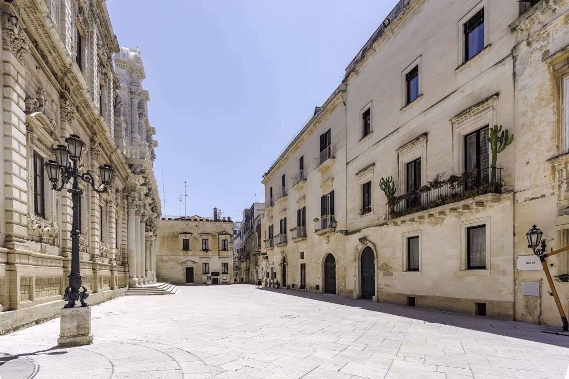 Condominium in Lecce,  10054426