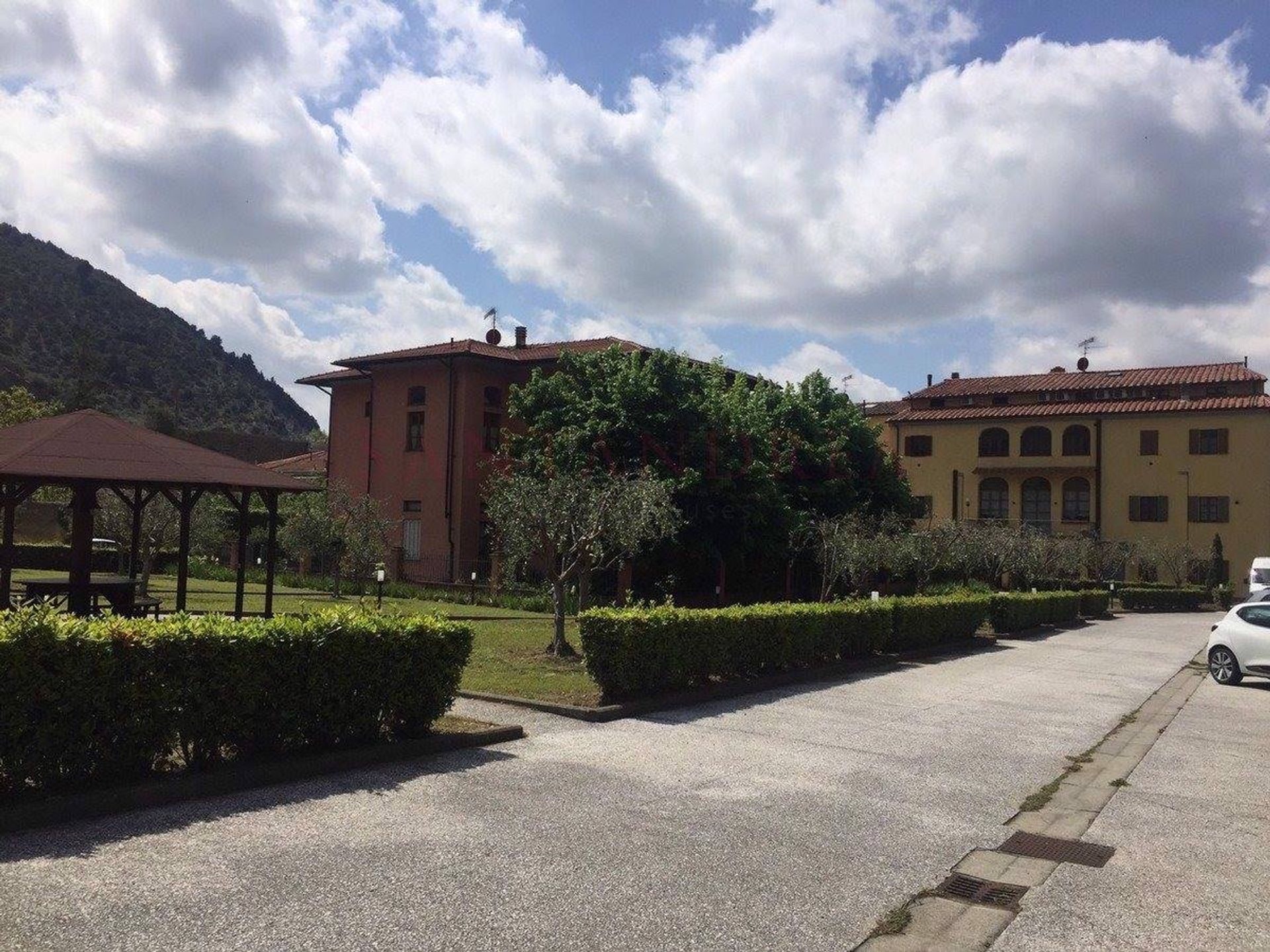 公寓 在 San Giuliano Terme,  10054506