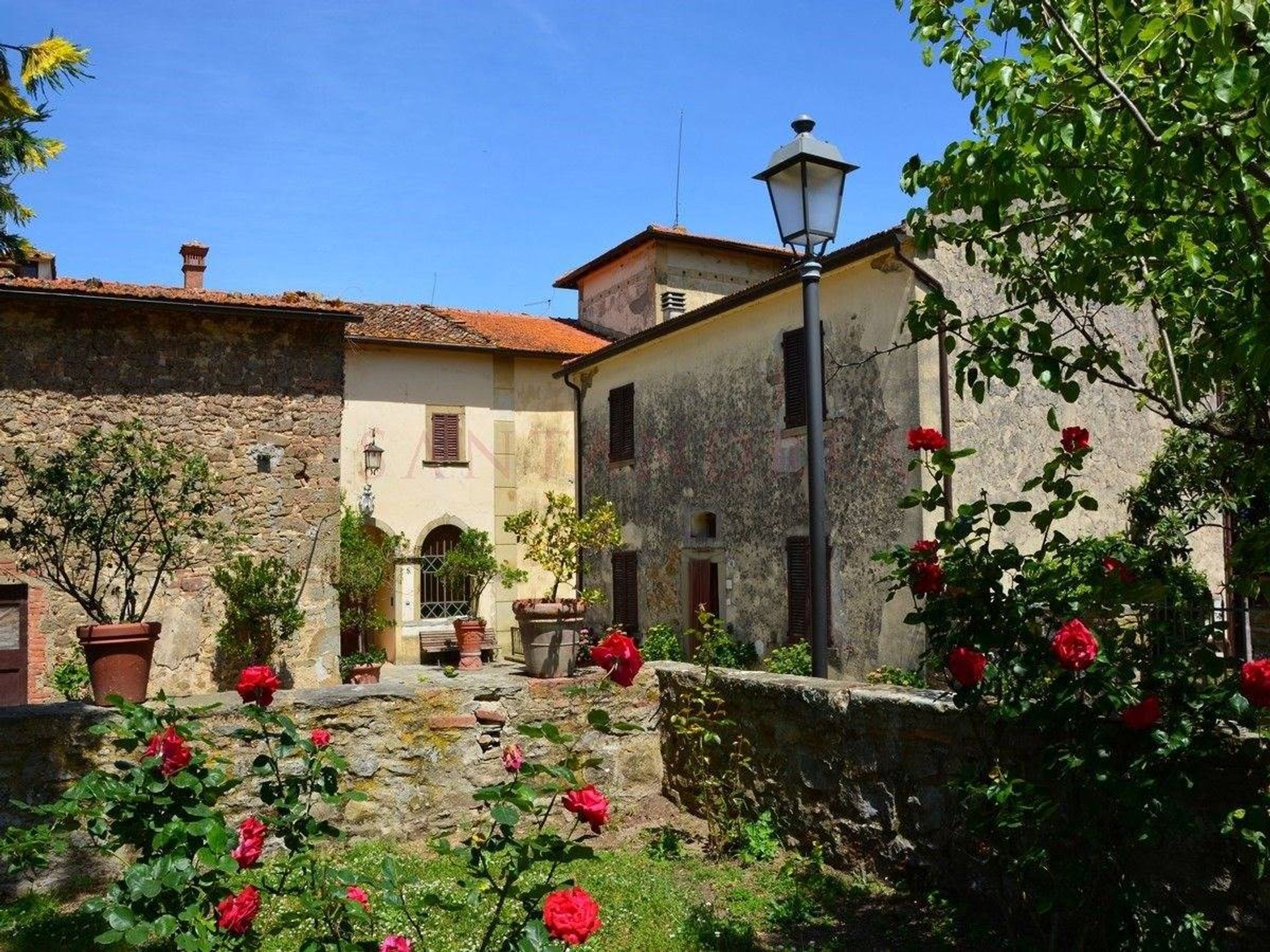 Eigentumswohnung im Civitella in Val di Chiana,  10054527