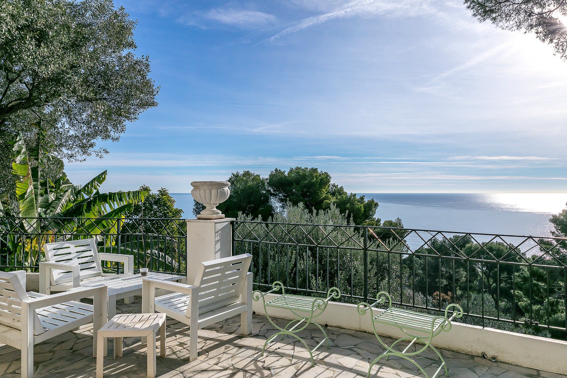 Condominium in Cap-d'Ail, Provence-Alpes-Côte d'Azur 10054785