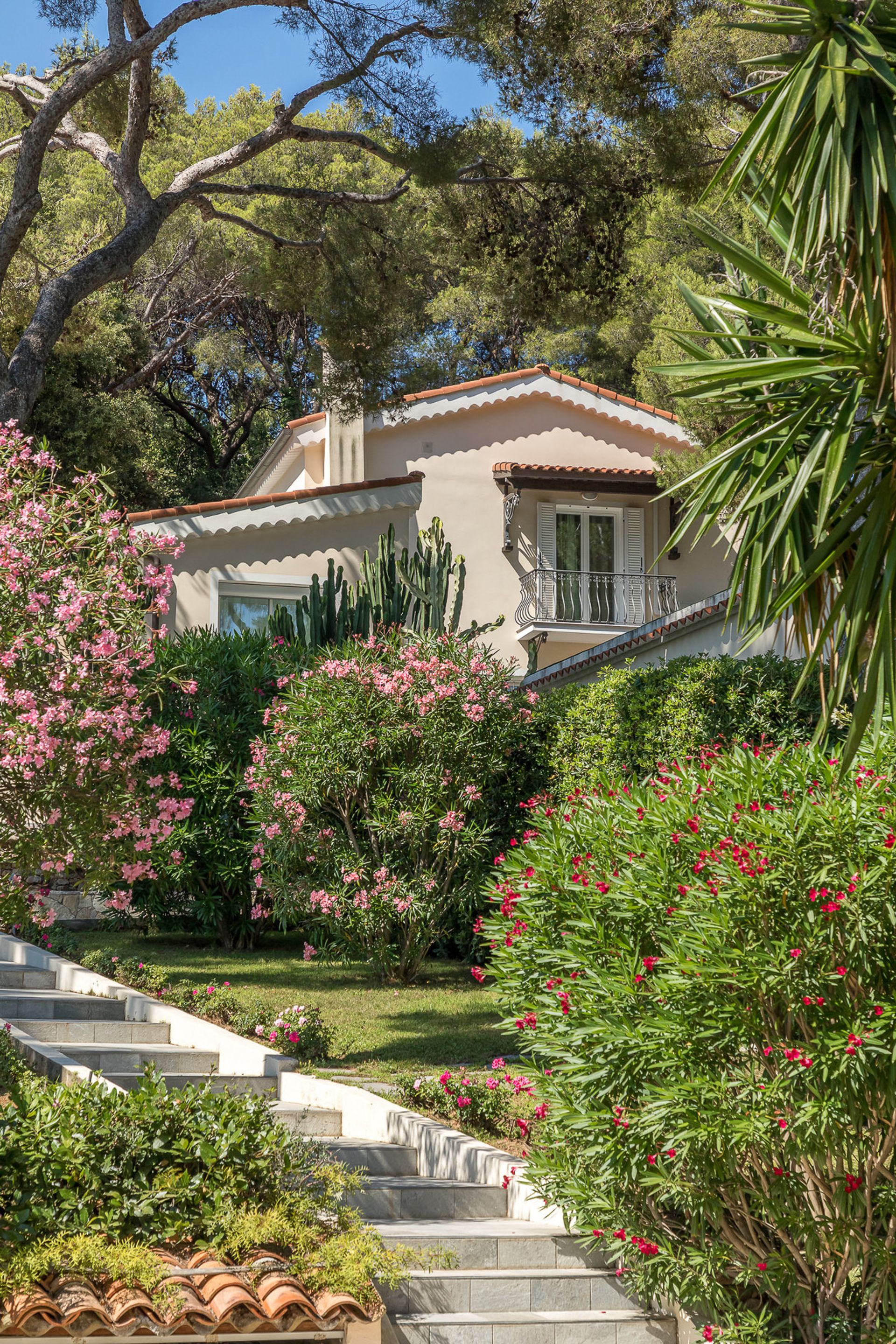 casa en Saint-Jean-Cap-Ferrat, Alpes-Maritimes 10054794