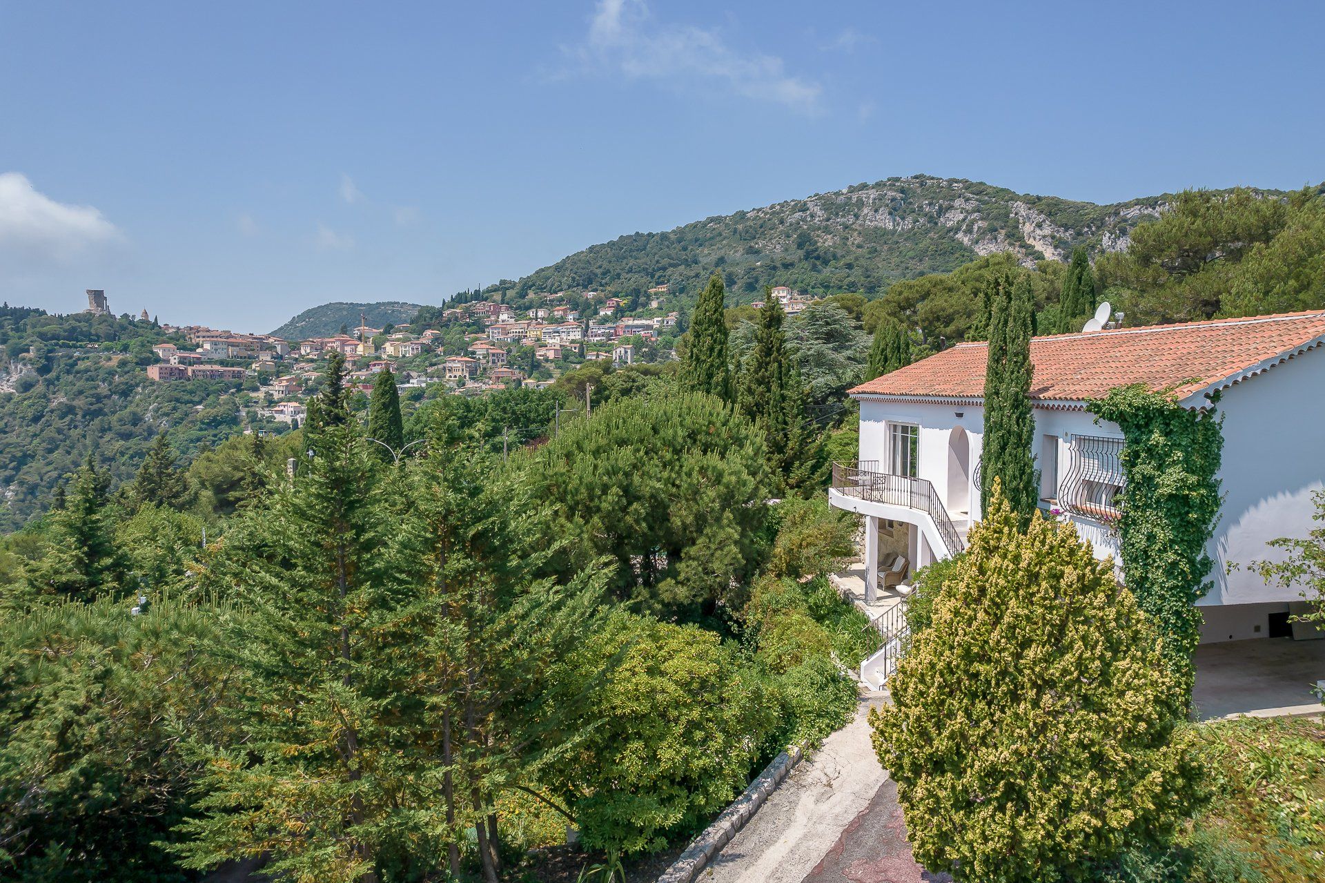 σπίτι σε La Turbie, Alpes-Maritimes 10054808