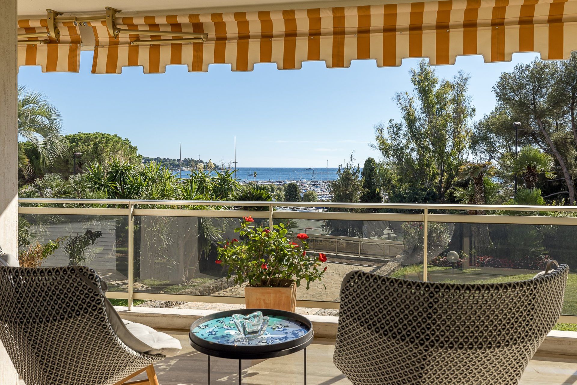 Condominium dans Cap D'antibes, Alpes-Maritimes 10055158