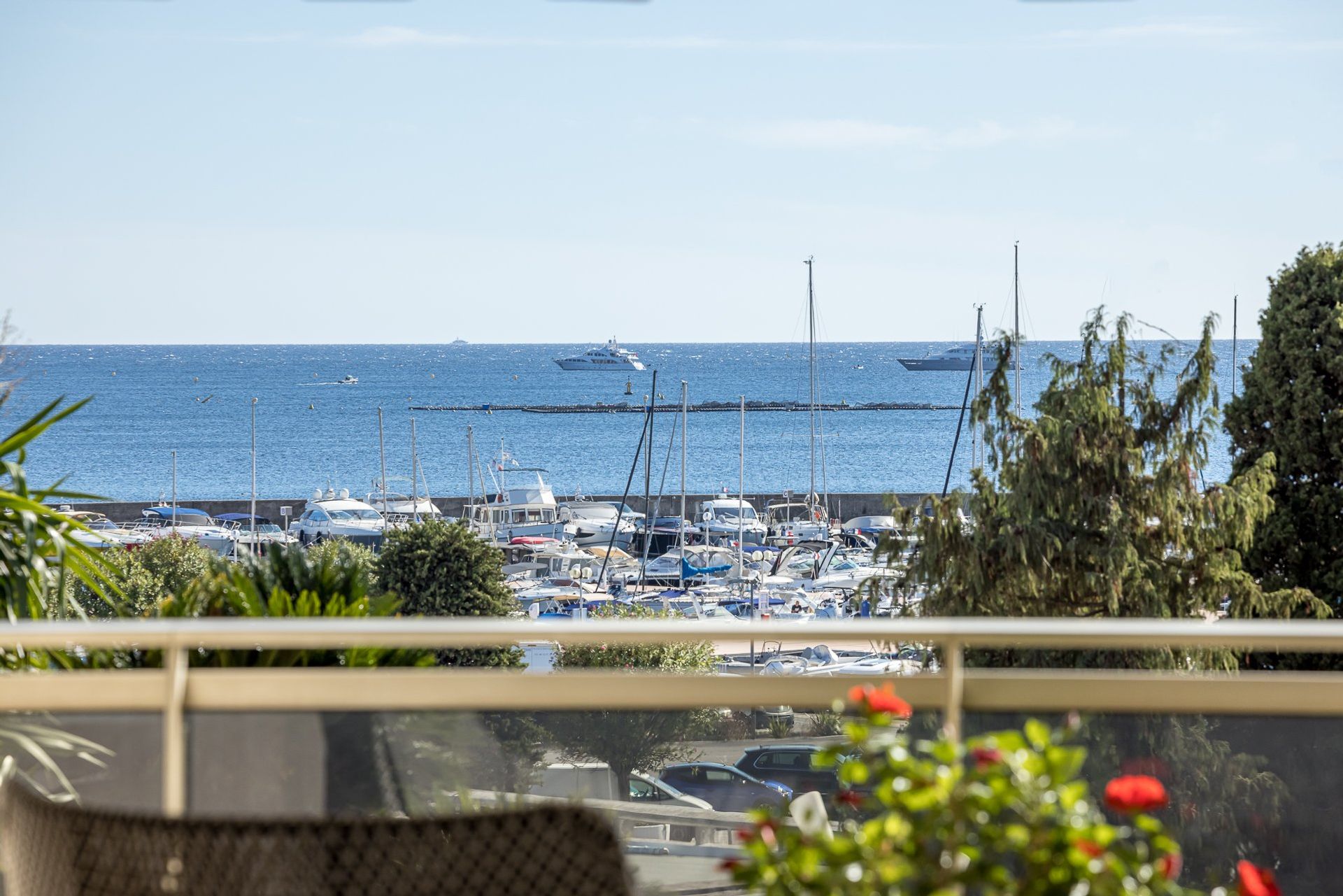 Кондоминиум в Cap D'antibes, Alpes-Maritimes 10055158