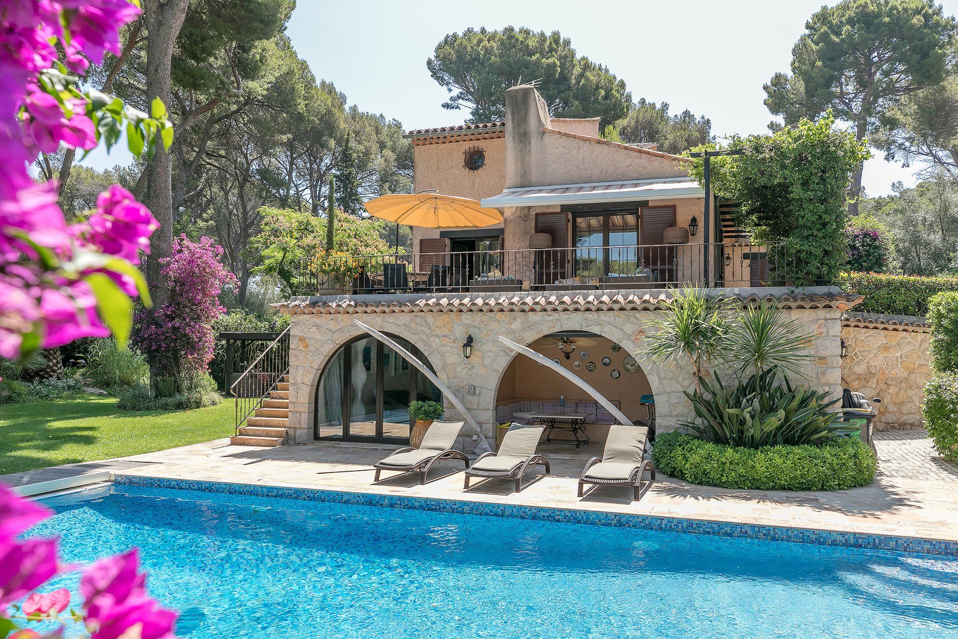 Huis in Juan-les-Pins, Provence-Alpes-Côte d'Azur 10055161