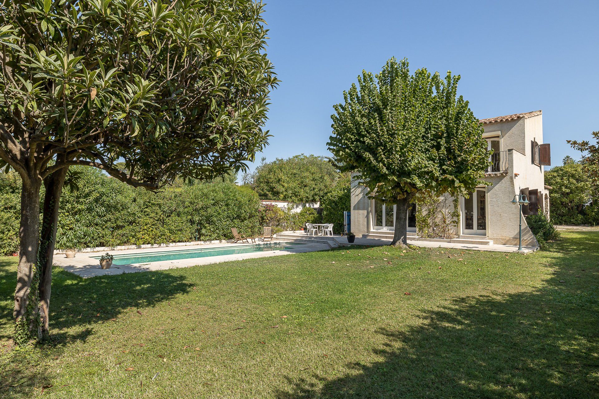 Rumah di Juan-les-Pins, Provence-Alpes-Cote d'Azur 10055186