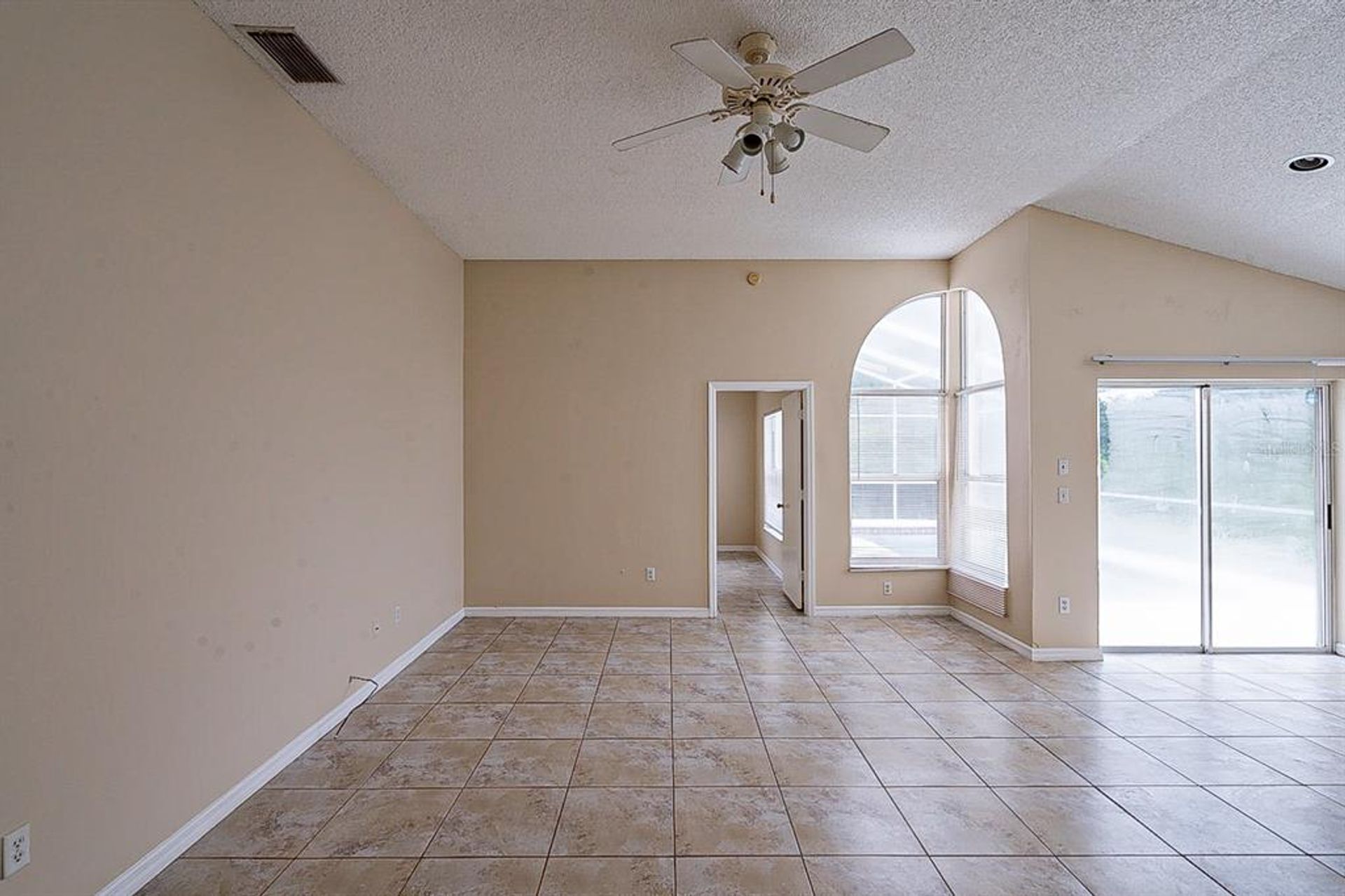 House in Kissimmee, Florida 10056374