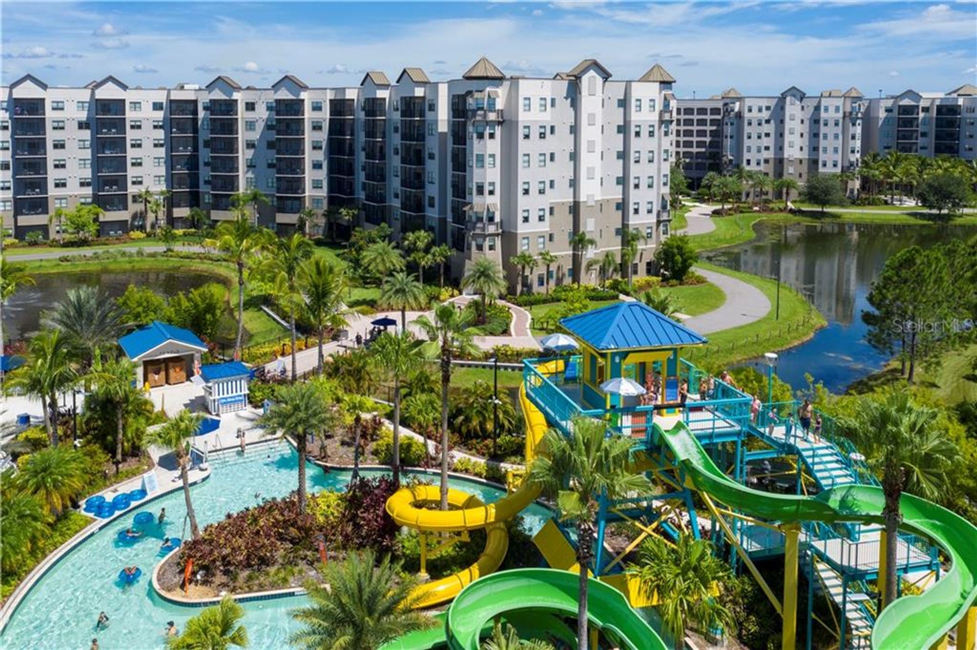 קוֹנדוֹמִינִיוֹן ב Winter Garden, Florida 10056410