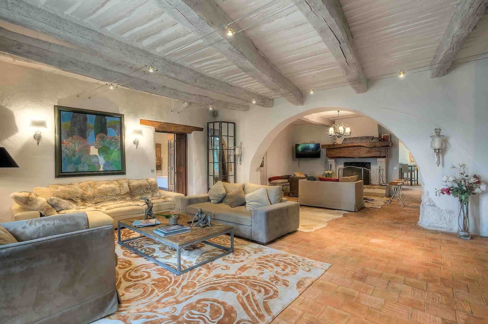 Huis in Mougins, Provence-Alpes-Côte d'Azur 10056965