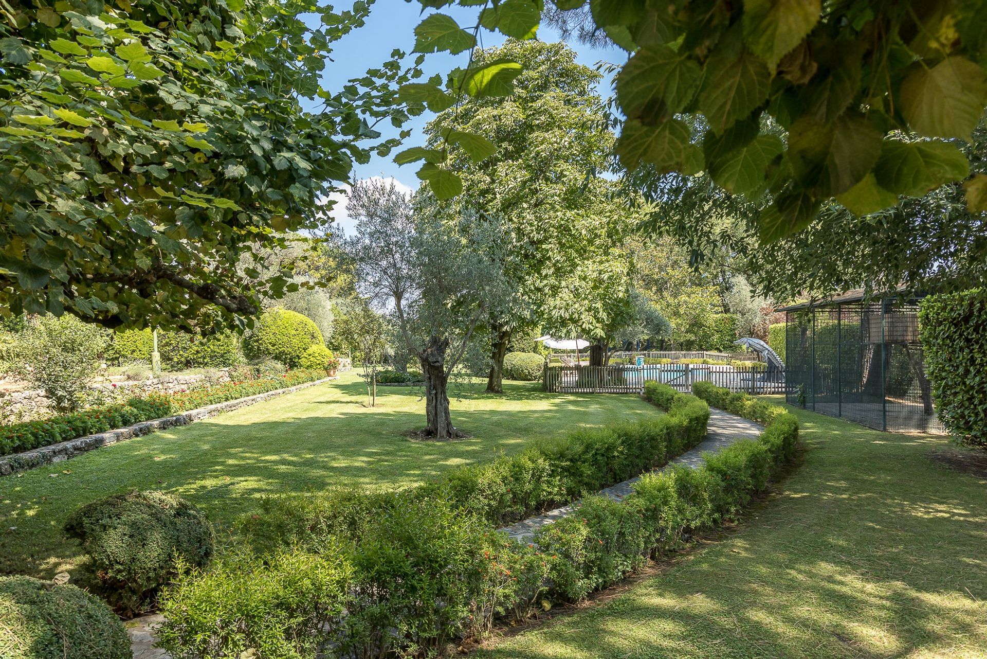 Huis in Le Plan-de-Grasse, Provence-Alpes-Côte d'Azur 10056994