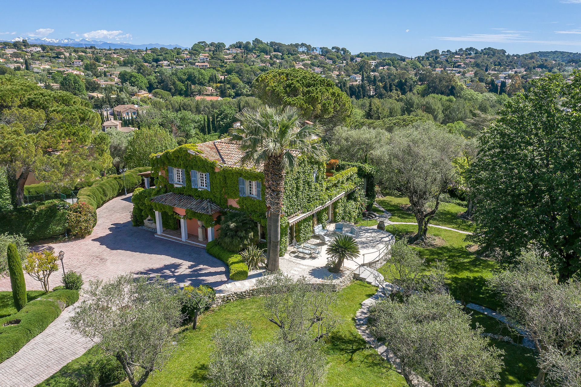 Huis in Mougins, Provence-Alpes-Côte d'Azur 10057016