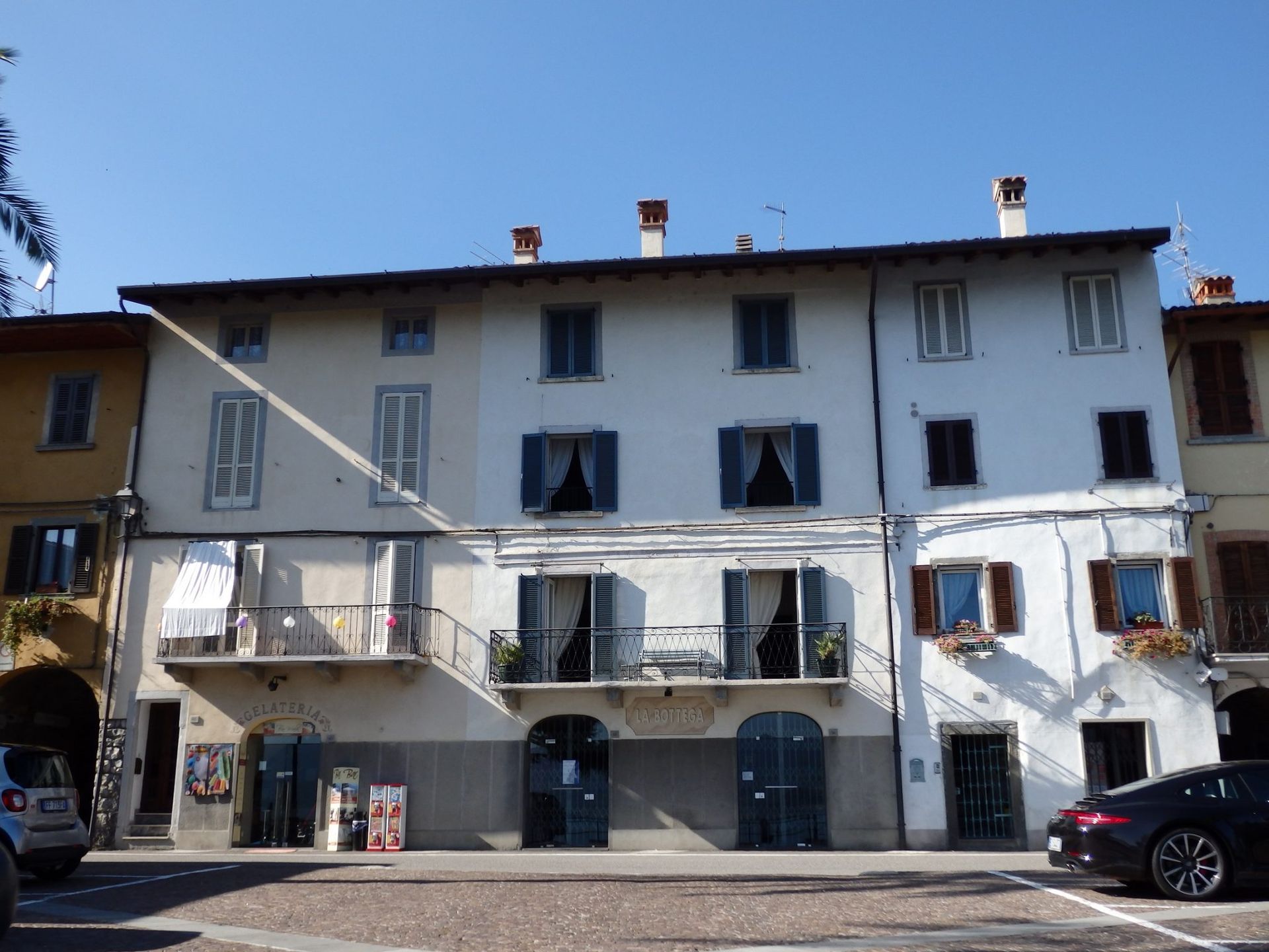 Condominium dans Esmate, Lombardy 10057149