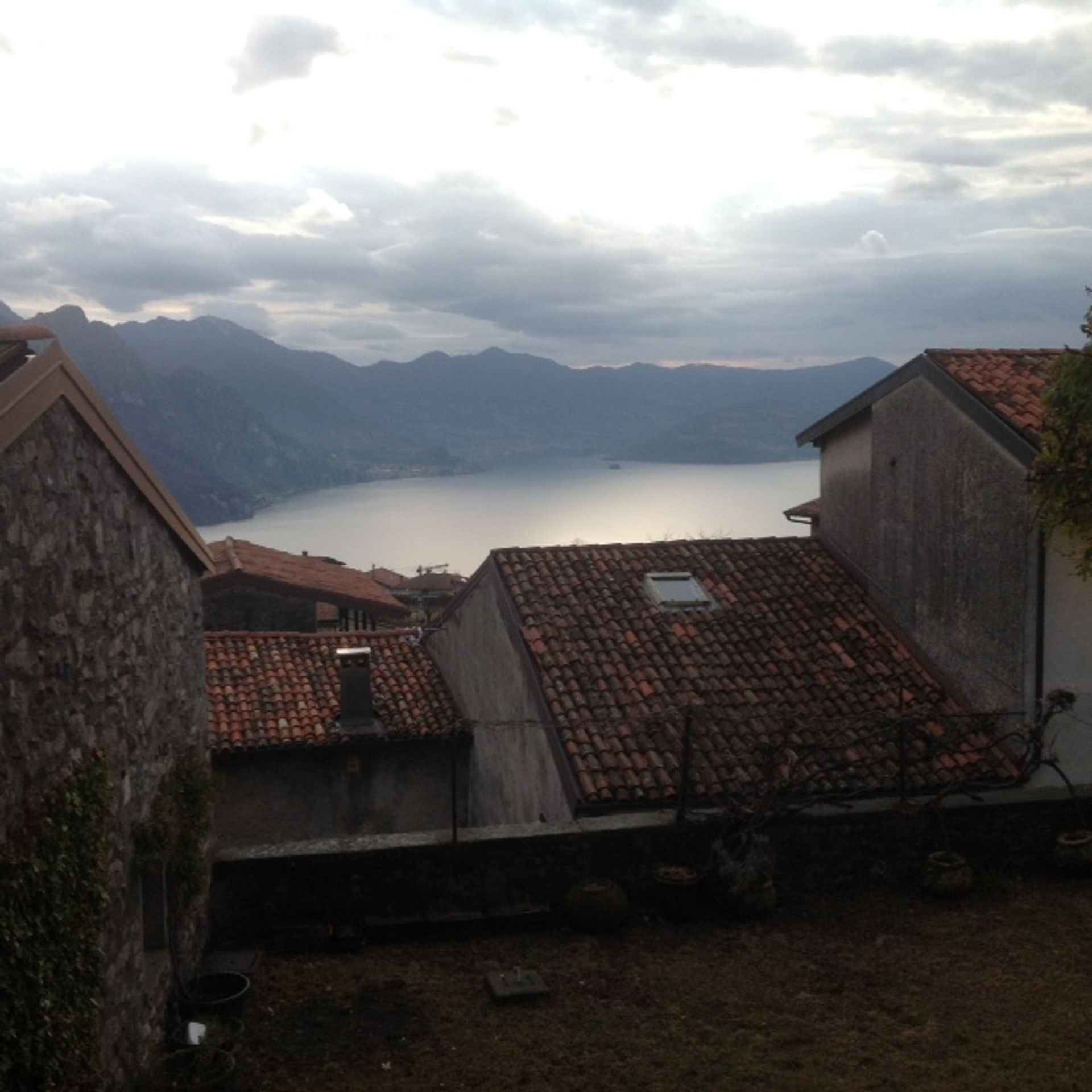 公寓 在 Solto Collina, Lombardy 10057158