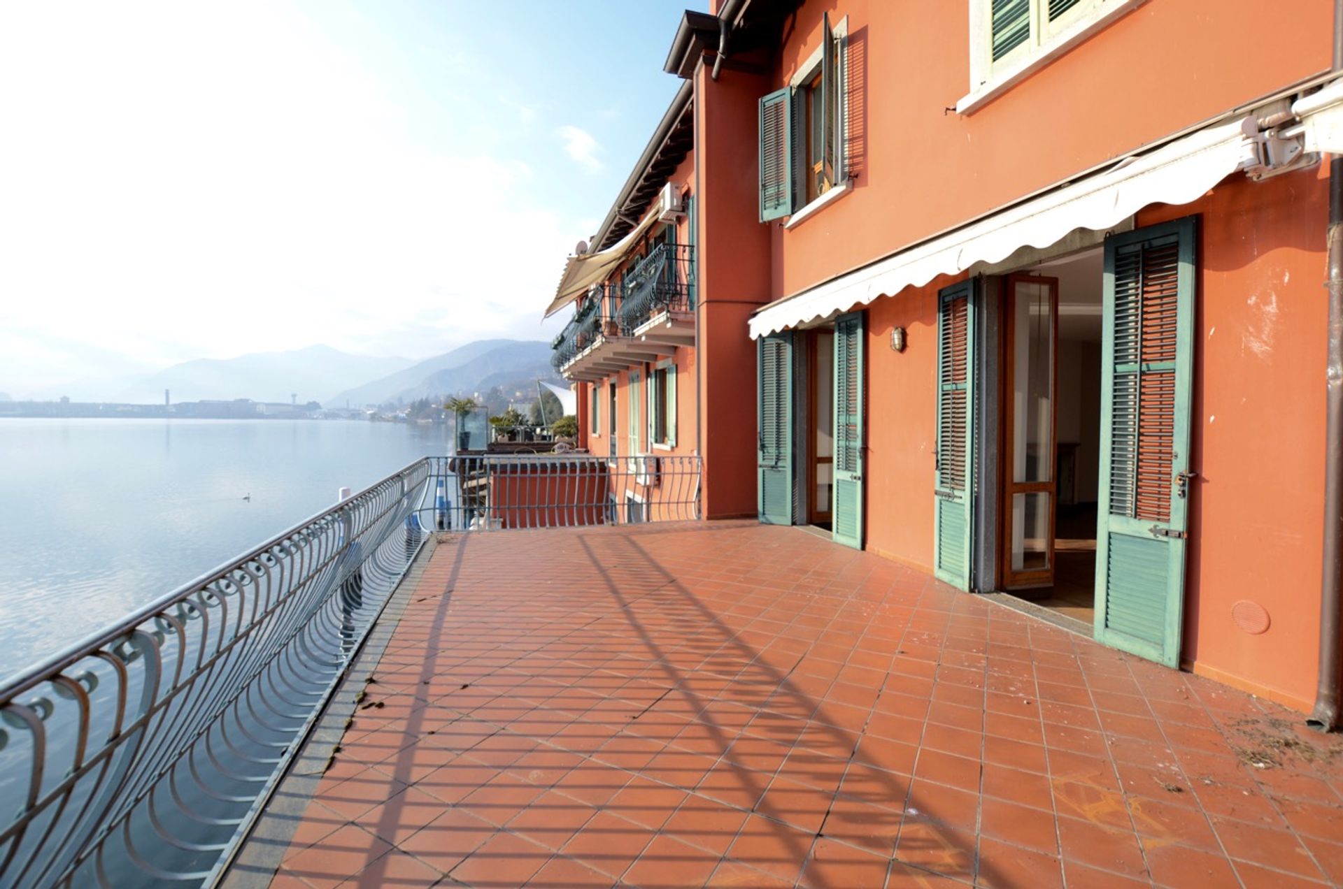 Condominio nel Lovere, Lombardy 10057168