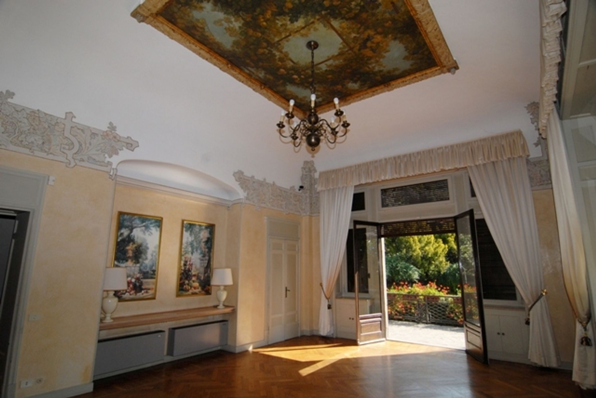 Rumah di Sarnico, Lombardy 10057170