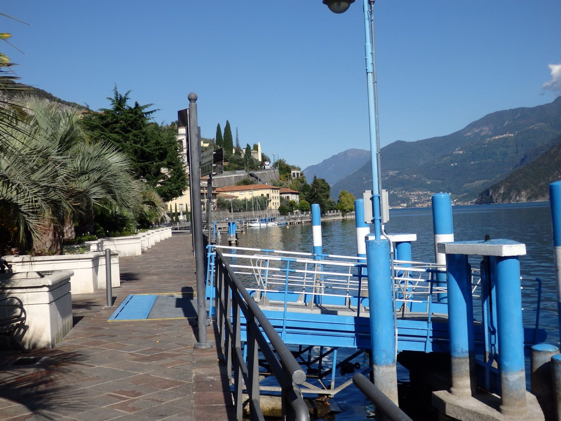 casa en Riva Di Solto, Lombardy 10057171