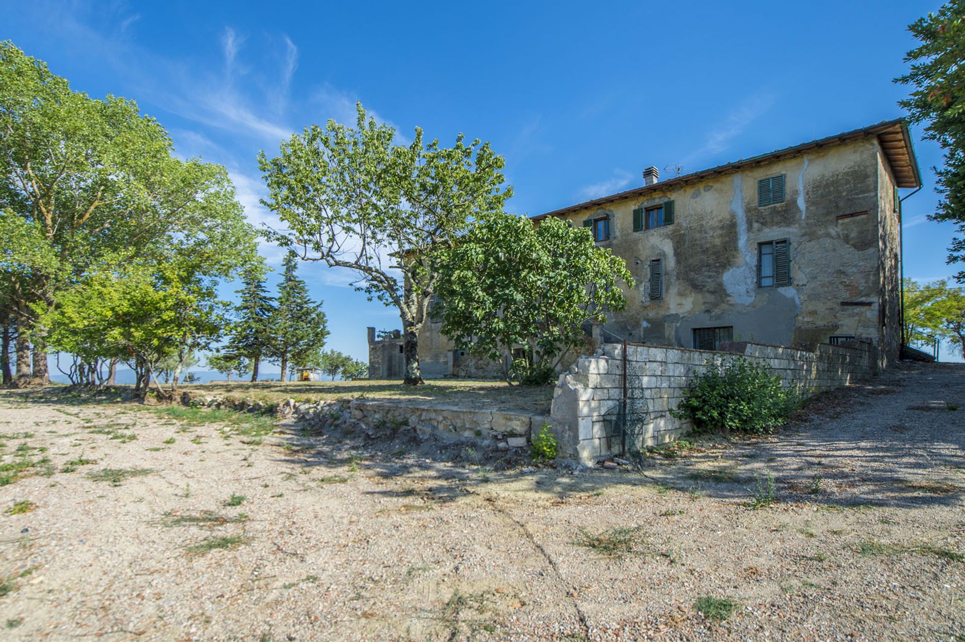 Другой в San Gimignano, Siena 10057834