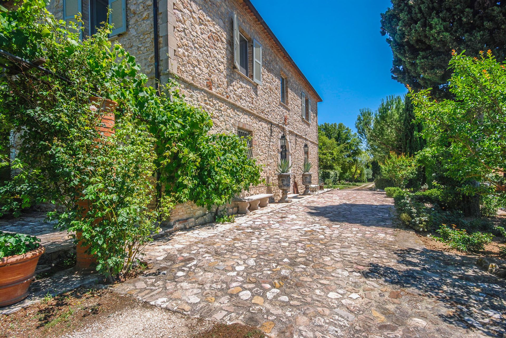 rumah dalam Todi, Perugia 10057858