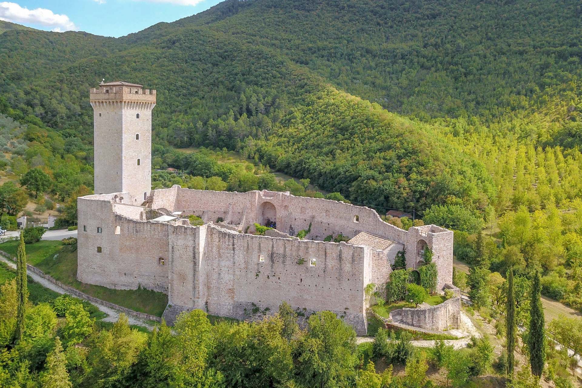 жилой дом в Foligno, Perugia 10057963