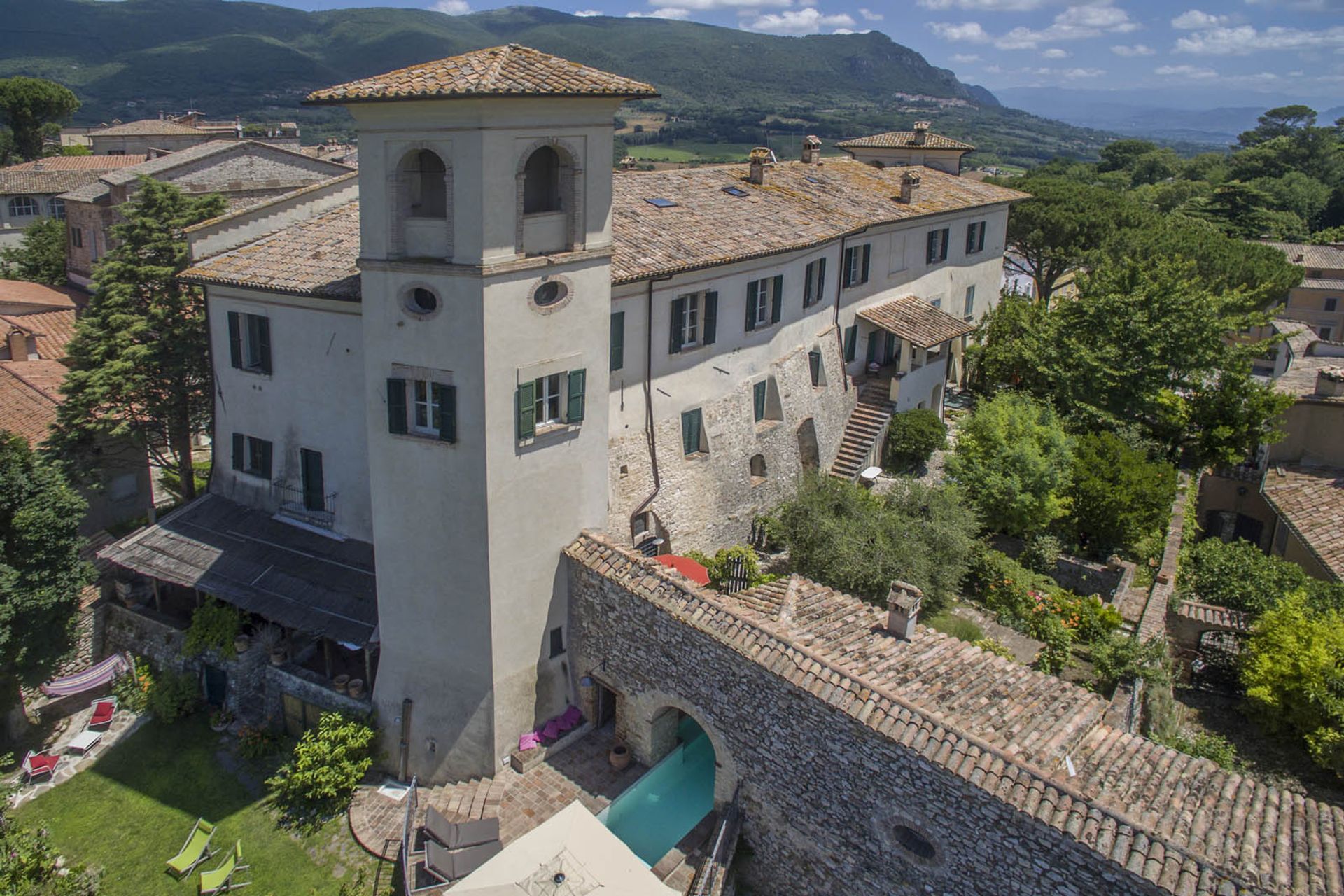 بيت في Todi, Perugia 10058059