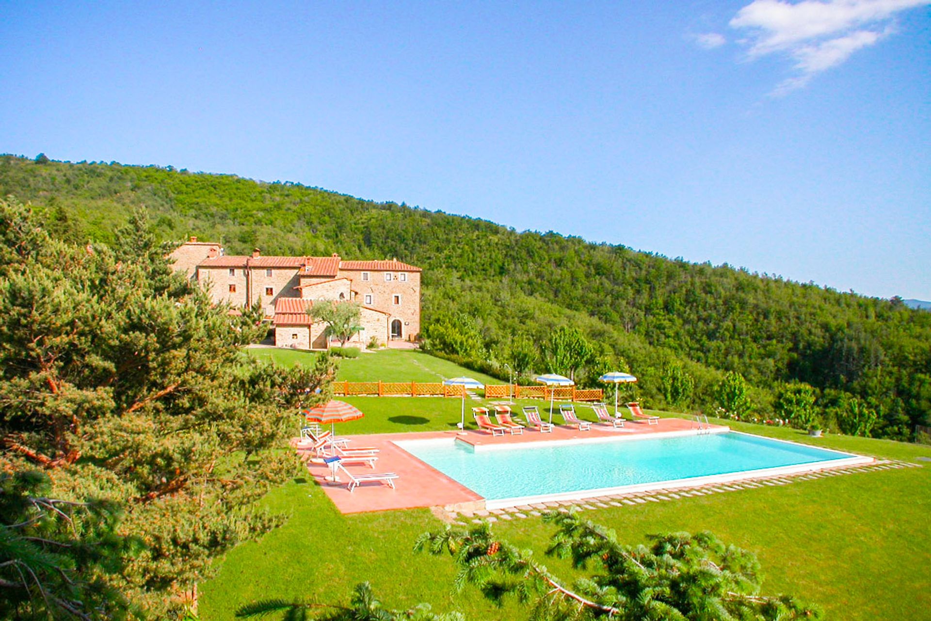 House in Foiano della Chiana, Tuscany 10058155