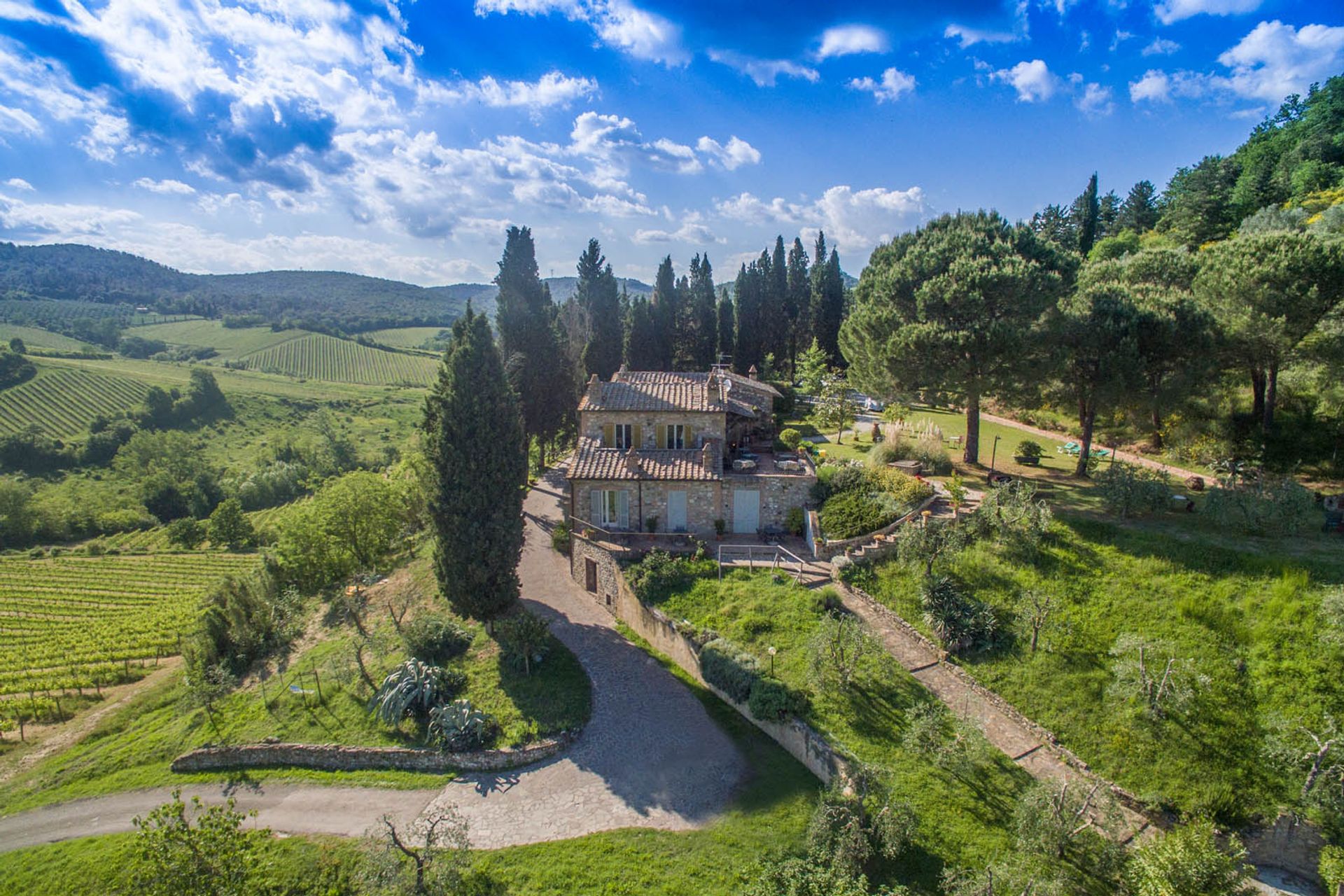 अन्य में San Gimignano, Siena 10058264