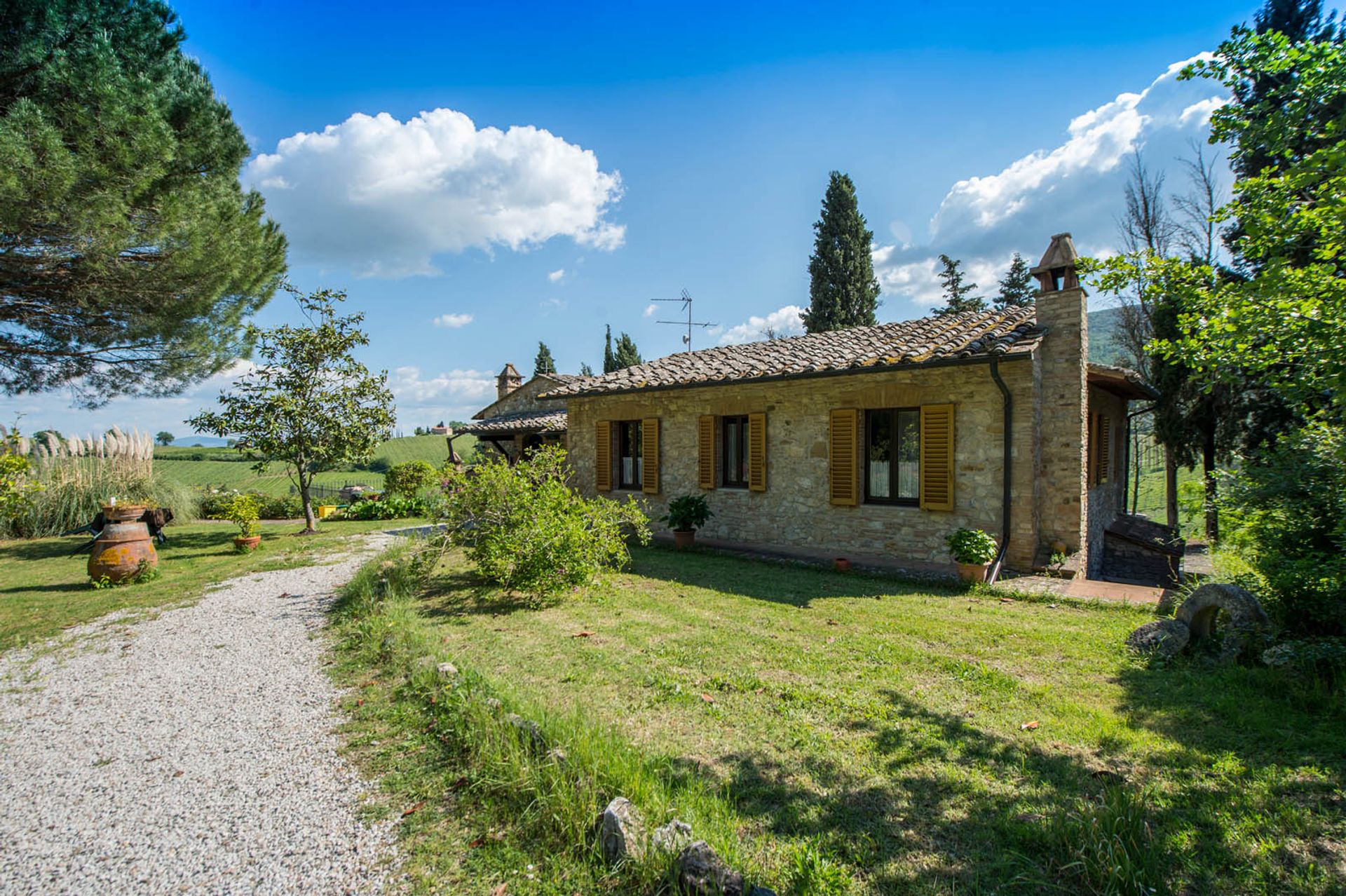 Inny w San Gimignano, Siena 10058264