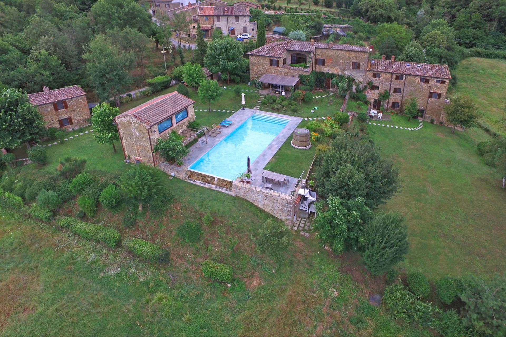 Huis in Bucine, Arezzo 10058279