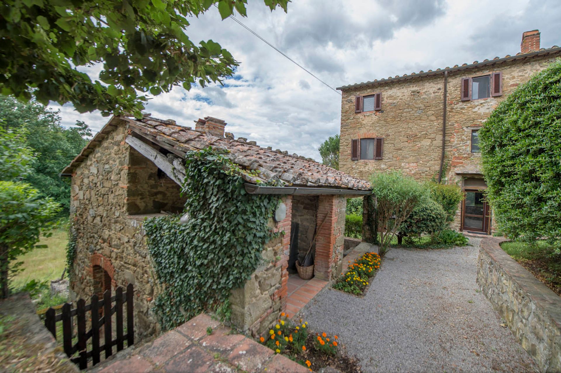 Haus im Bucine, Arezzo 10058279