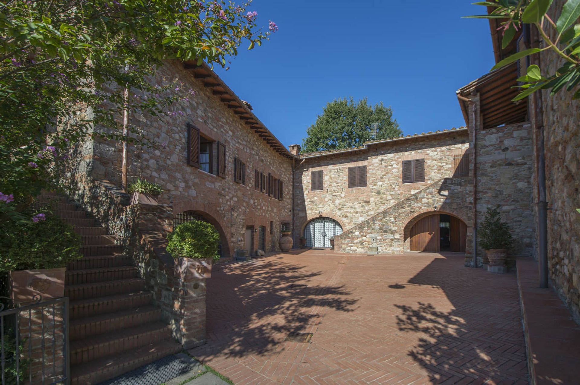 آخر في Castellina in Chianti, Siena 10058299