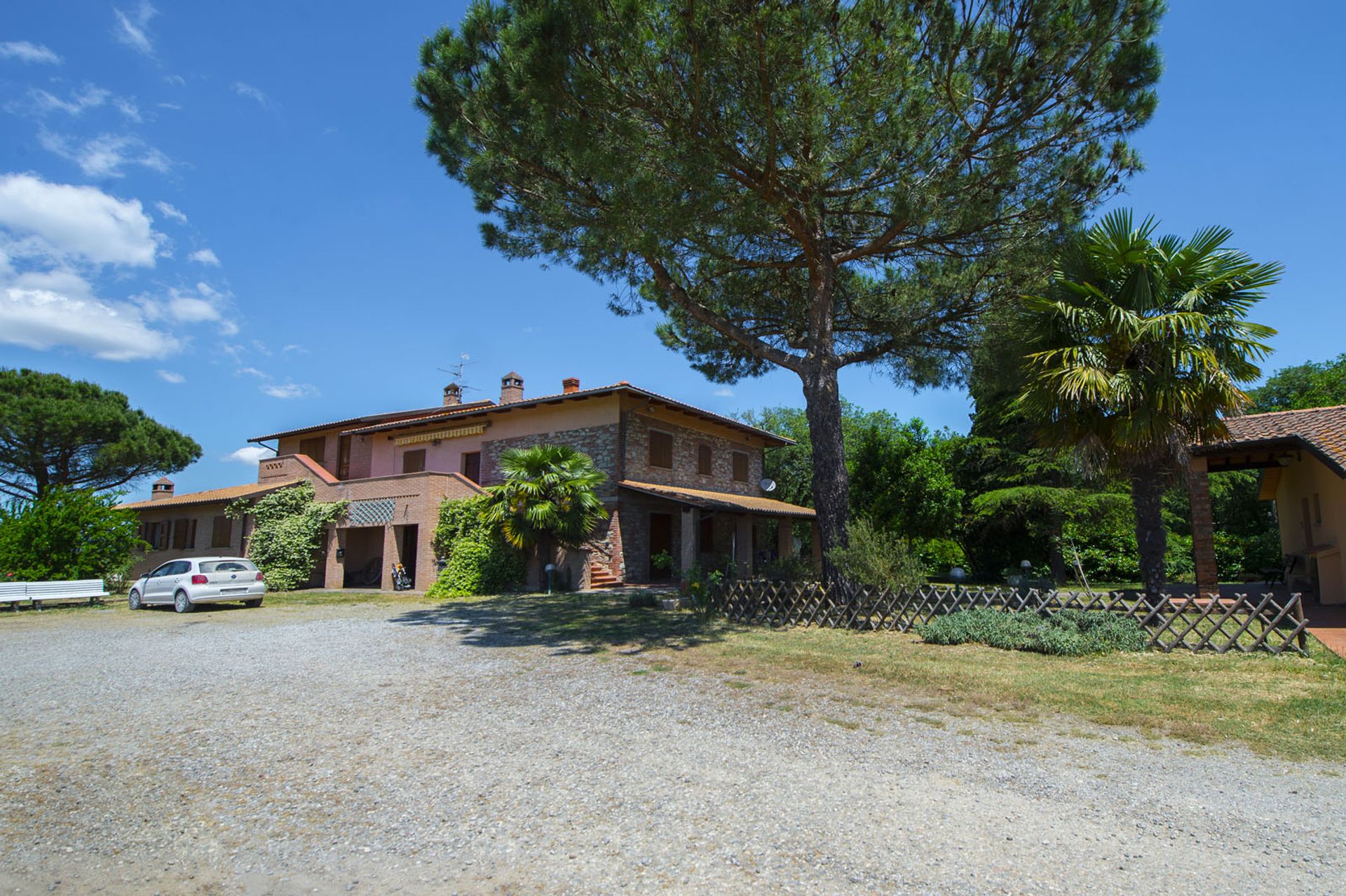 Другой в Castiglione Del Lago, Perugia 10058401