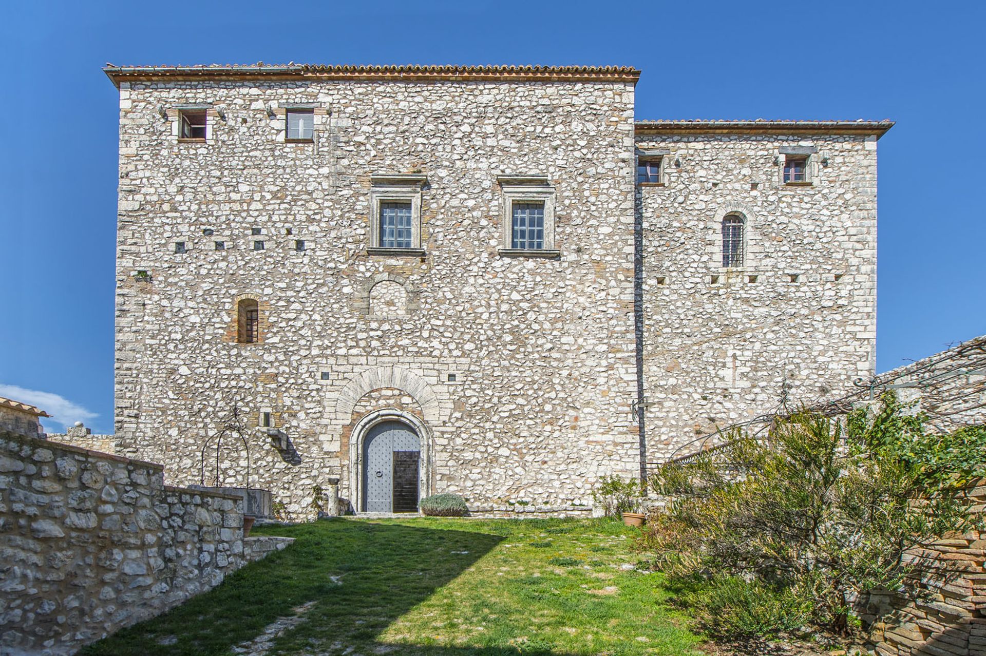 Hus i Baschi, Terni 10058450