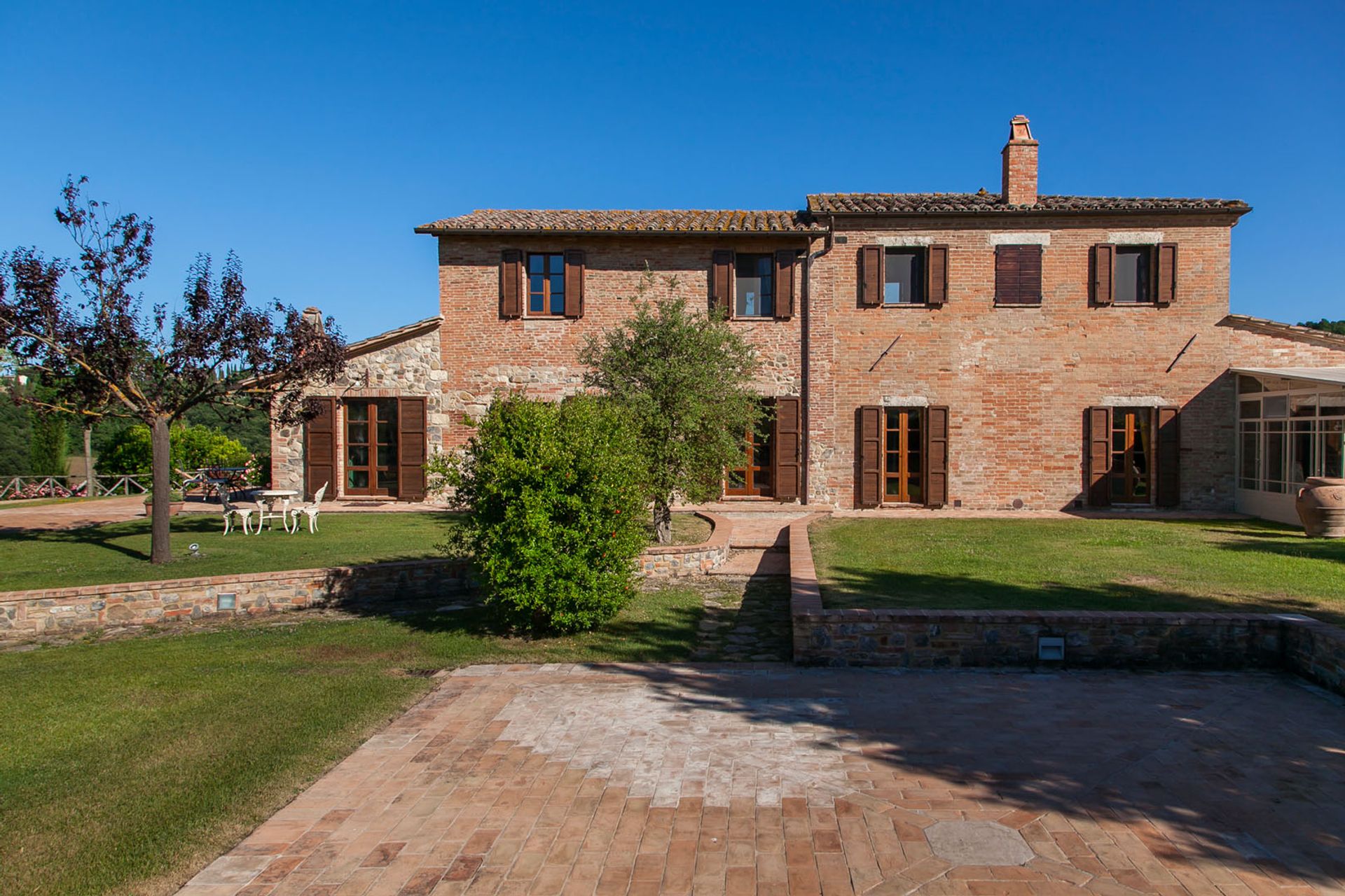 Hus i Chiusi, Siena 10058538