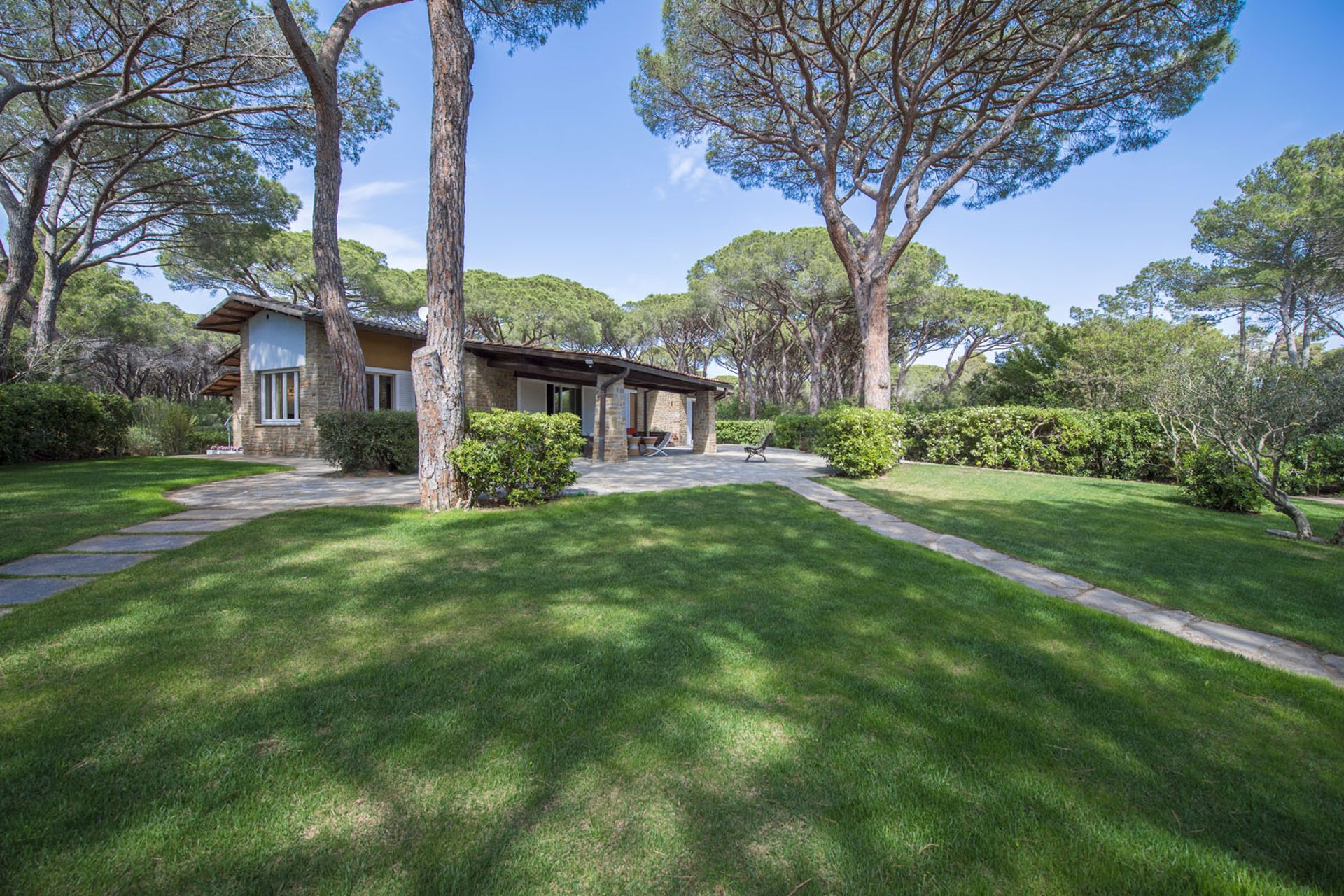 House in Castiglione Della Pescaia, Grosseto 10058613