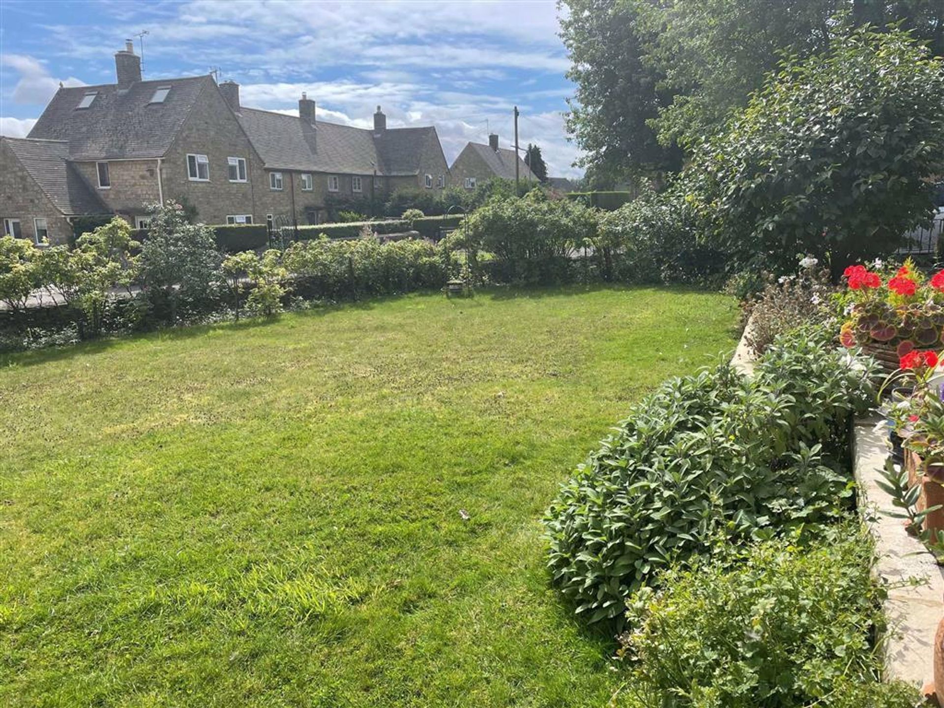 House in Stow-on-the-Wold,  10058923