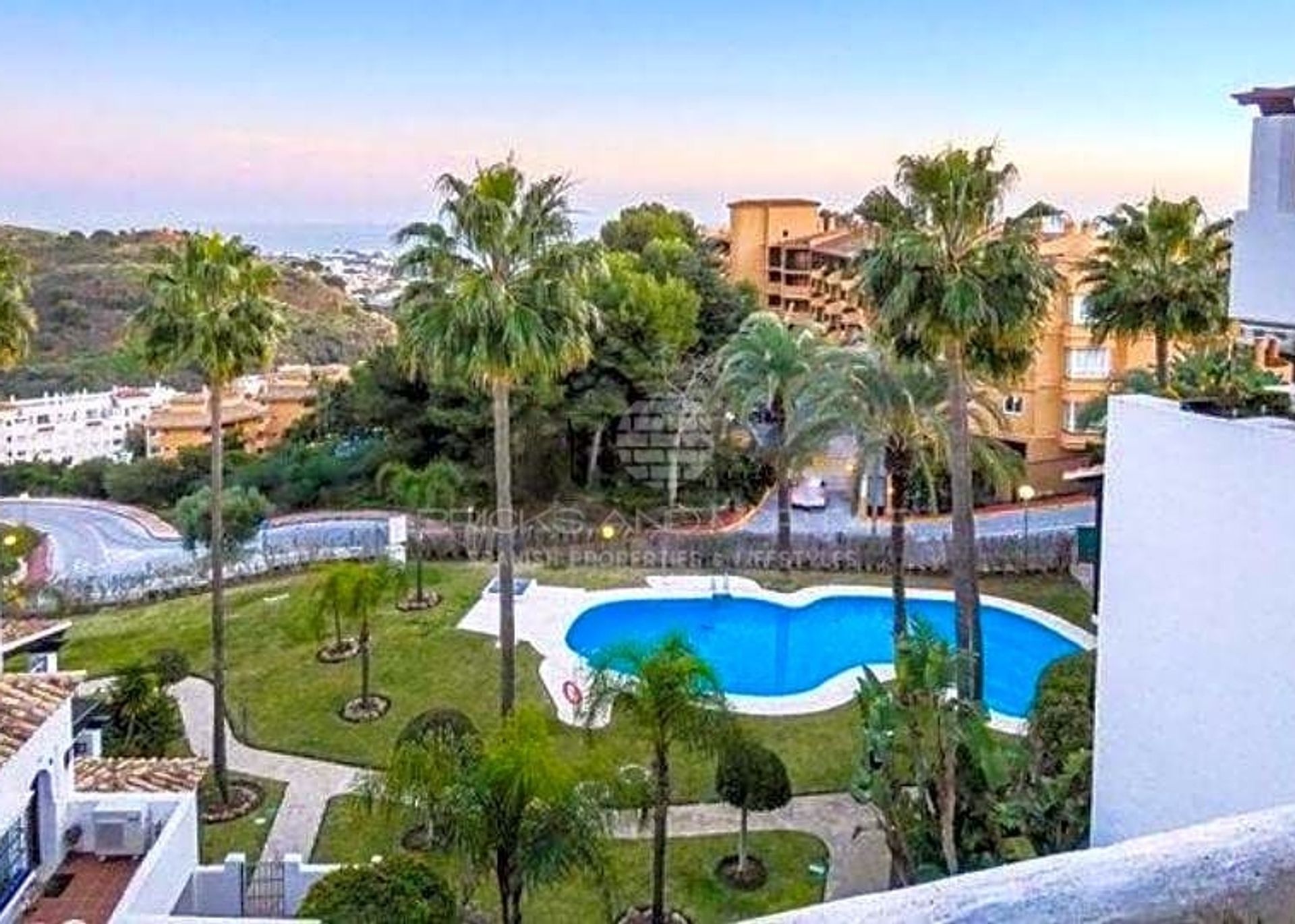 Condominio nel Calahonda, Malaga 10059000