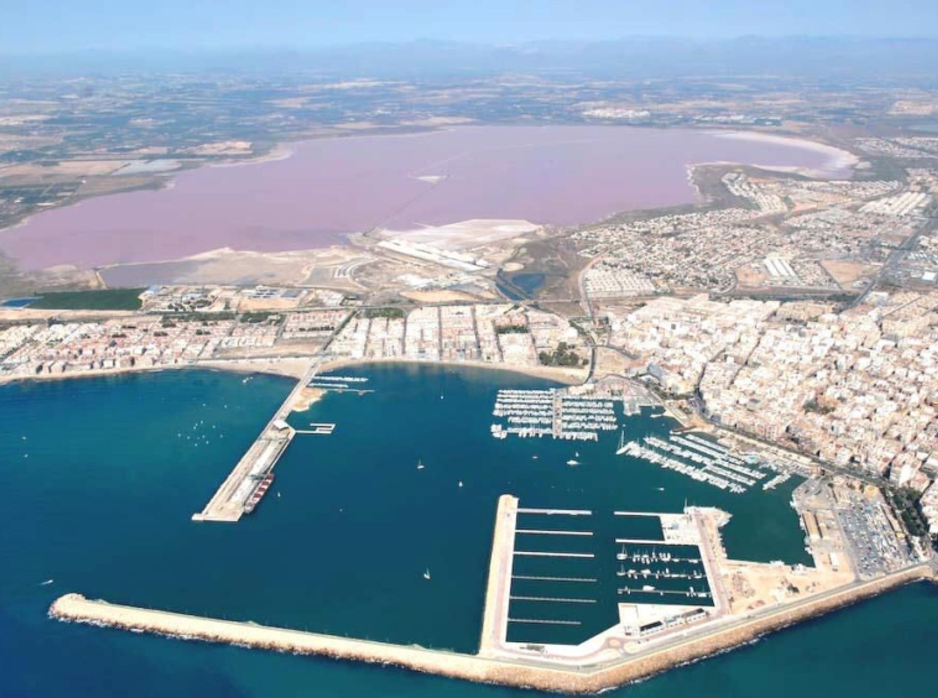 Кондоминиум в Torrevieja, Alicante 10059077