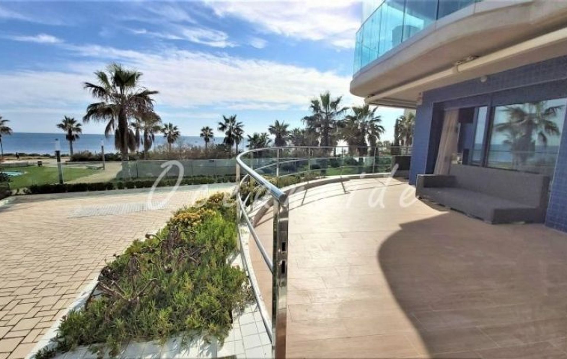 Condominium in Torrevieja, Valencia 10059441