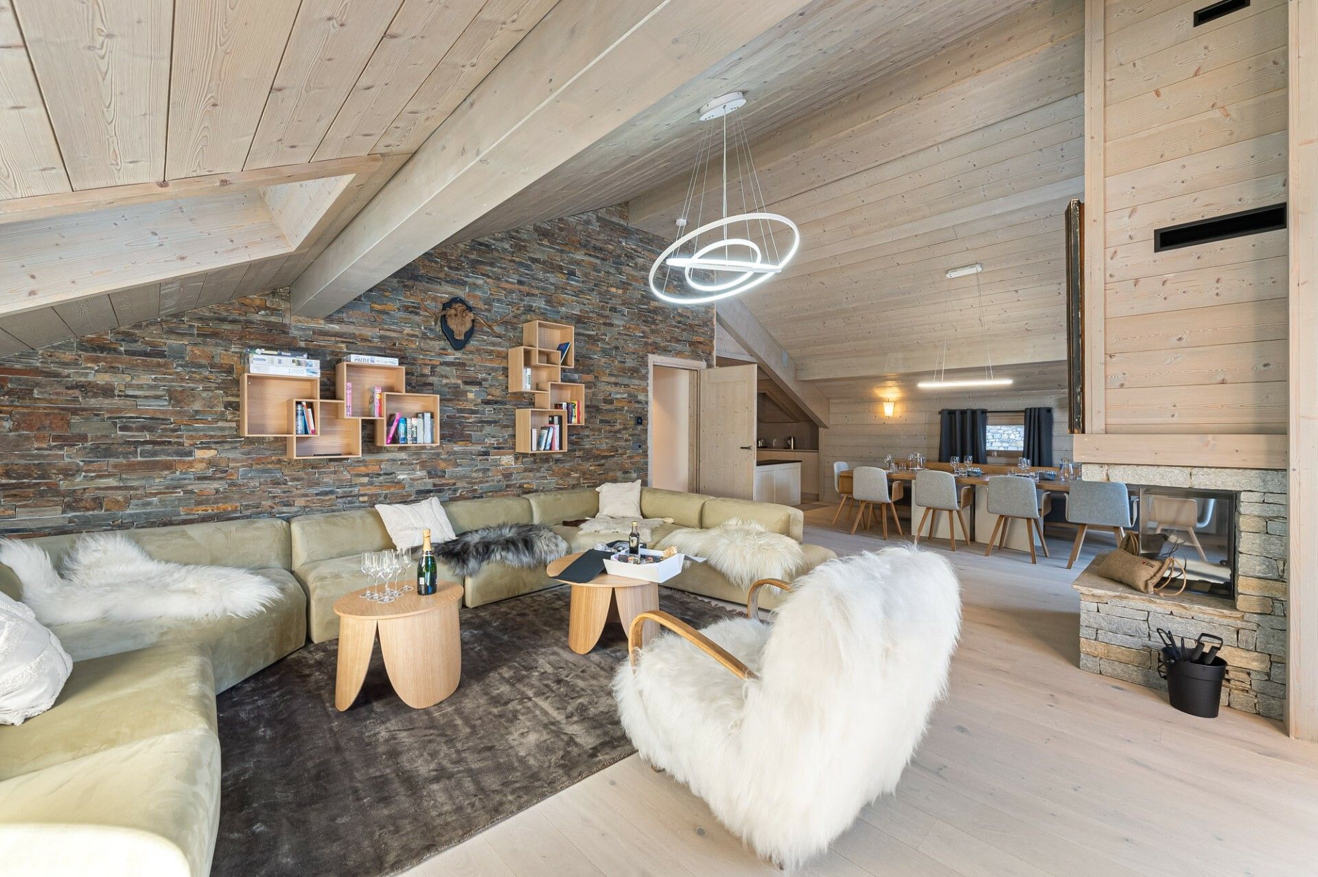 Condominium in Meribel, Rhone-Alpes 10060571