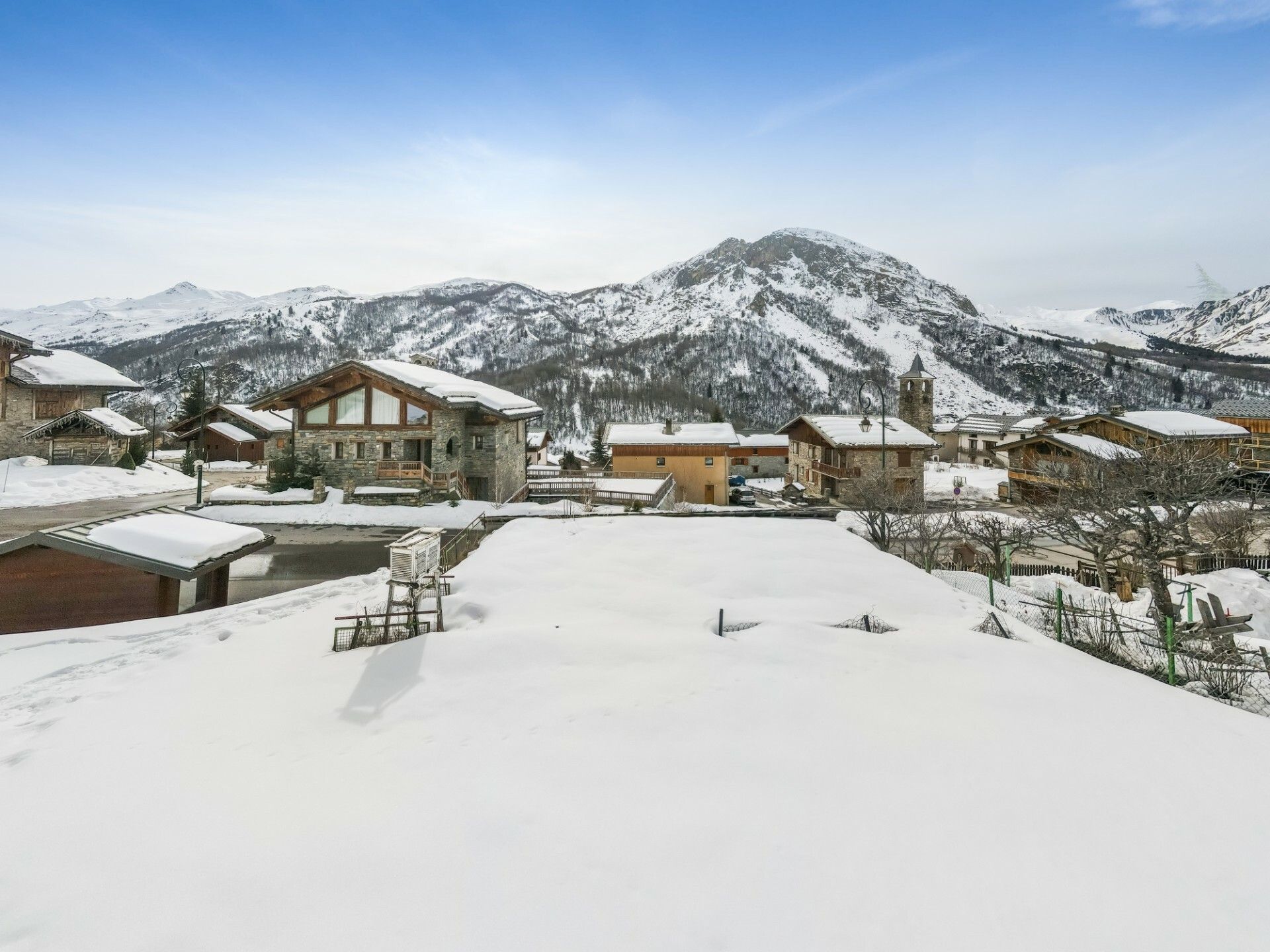 House in Saint-Martin-de-Belleville, Auvergne-Rhone-Alpes 10060797