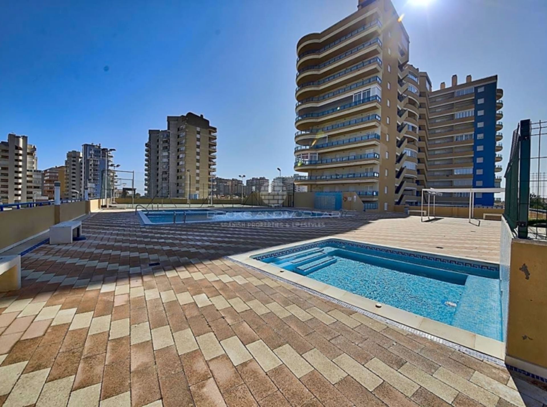 Condominio nel Tavernes de la Valldigna, Valencia 10061007