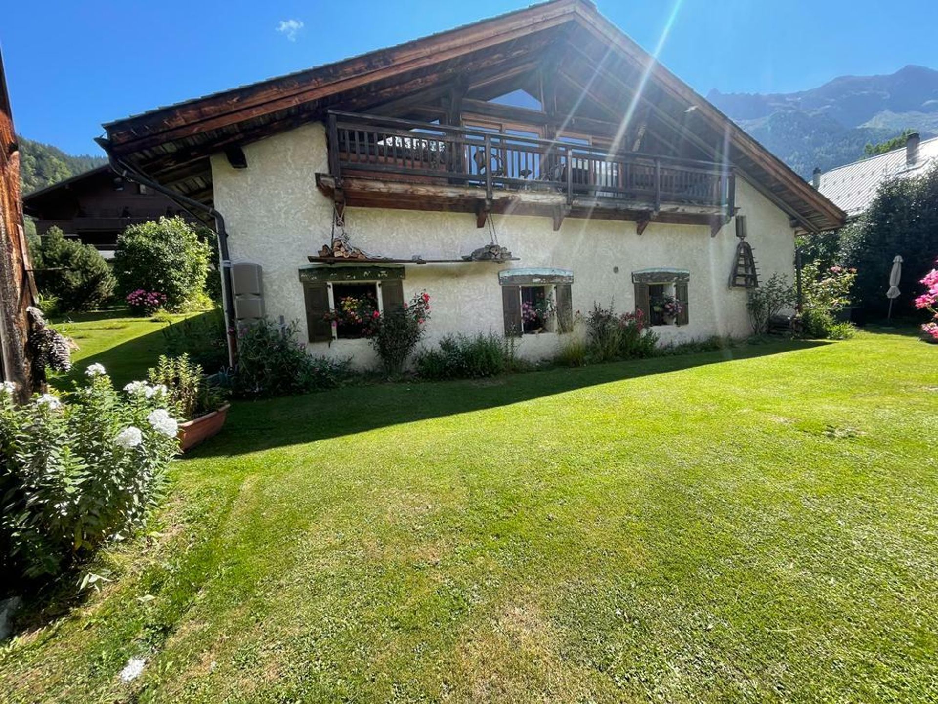 Huis in Les Contamines-Montjoie, Auvergne-Rhône-Alpes 10061151