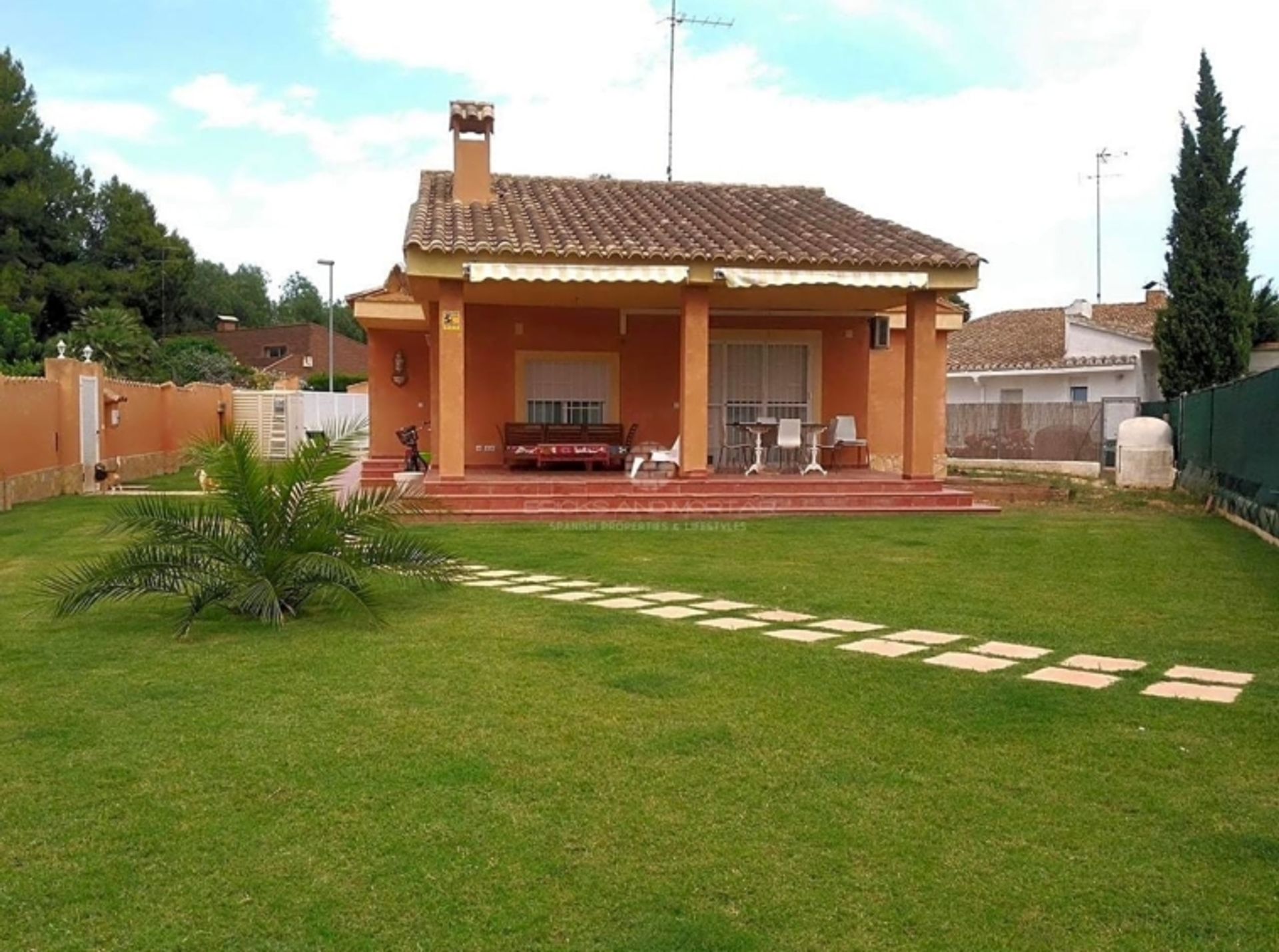 Huis in La Eliana, Valencia 10061542