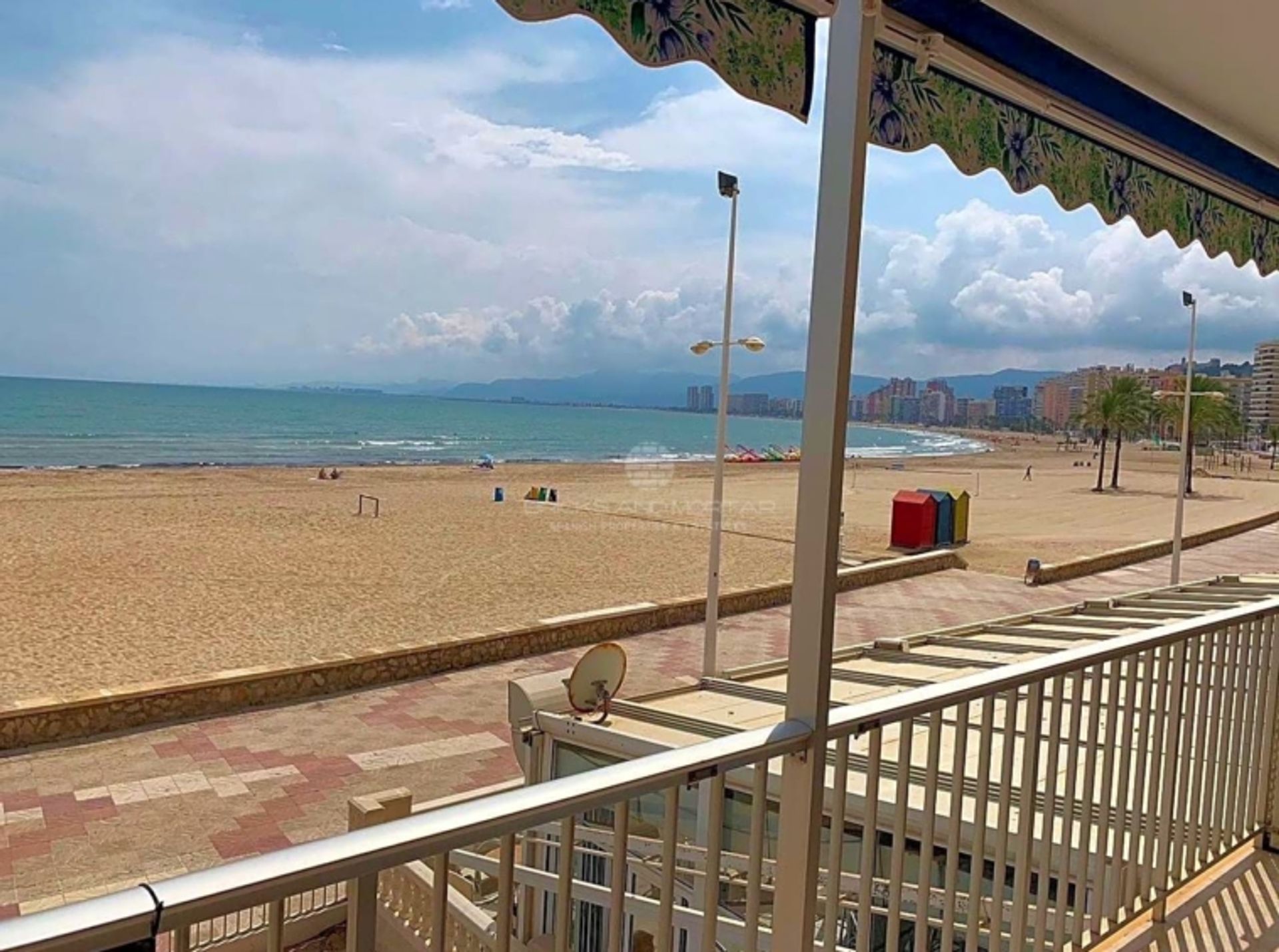 קוֹנדוֹמִינִיוֹן ב Cullera, Valencia 10061839