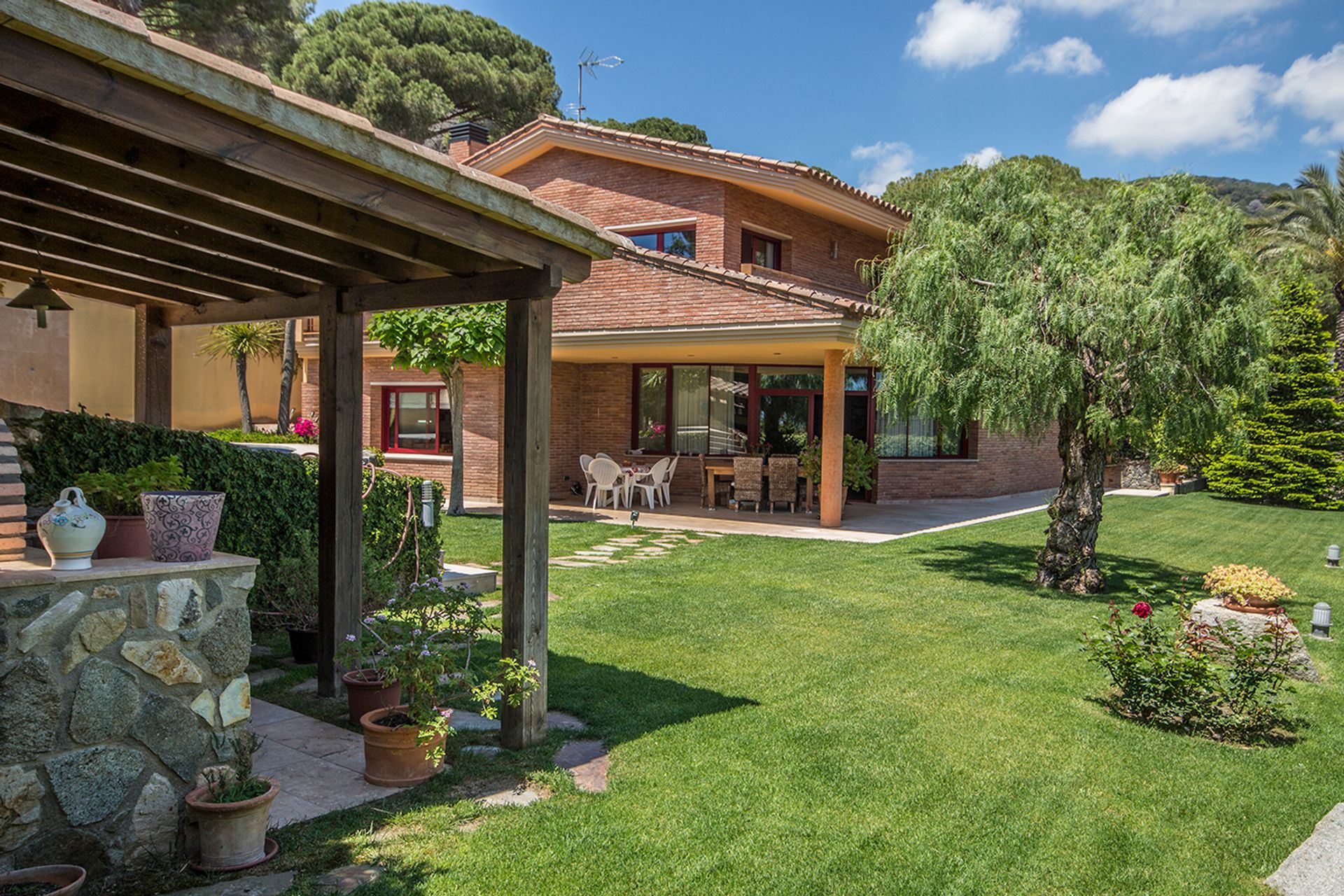 House in San Pedro de Premia, Catalonia 10061935