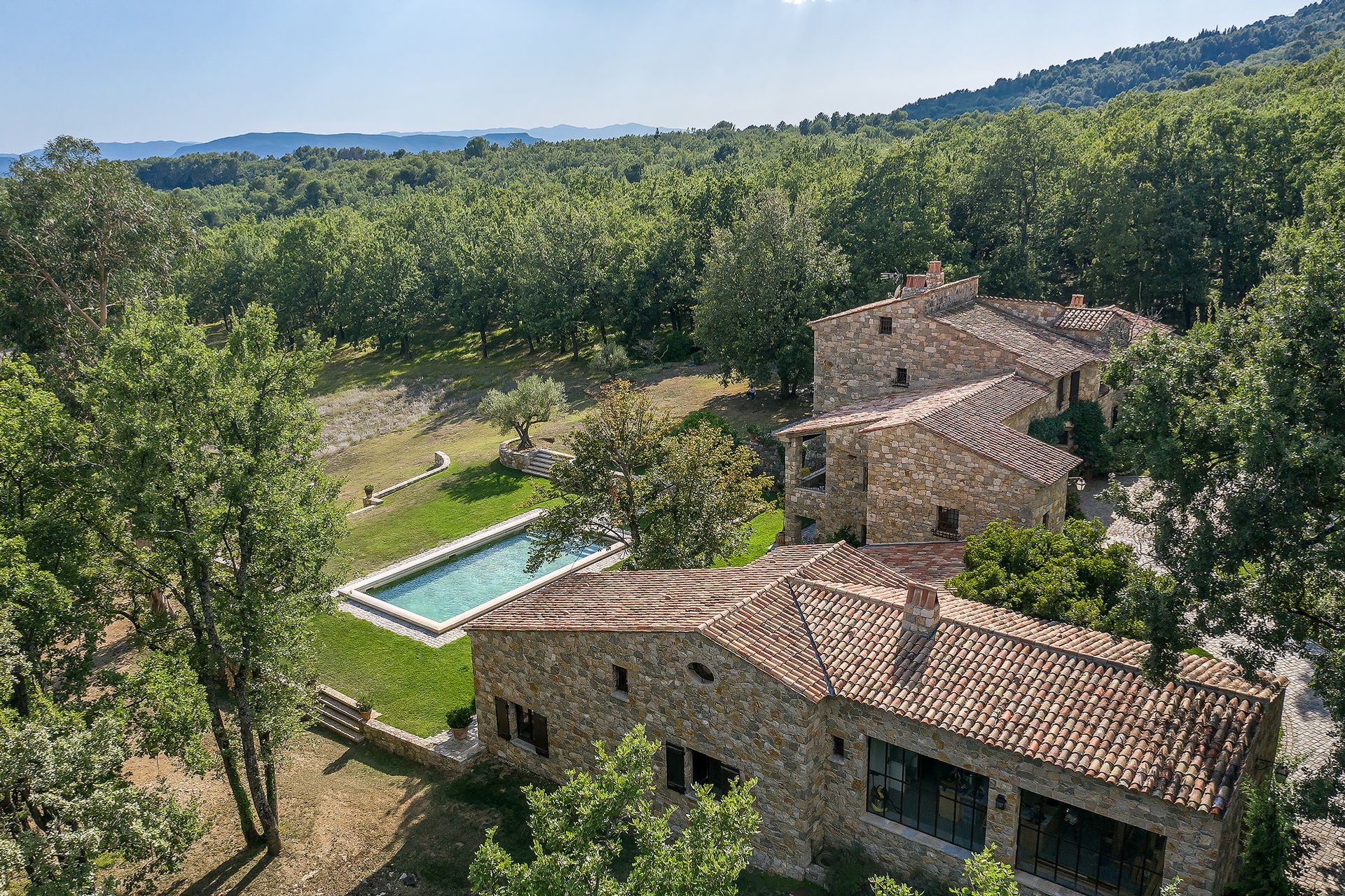 Hus i Fayence, Provence-Alpes-Cote d'Azur 10062058