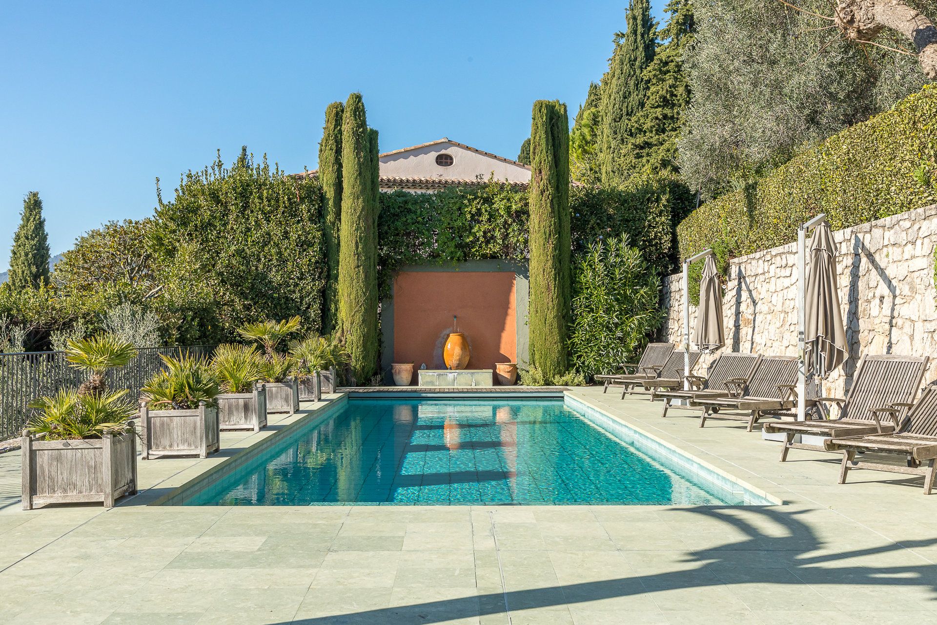 casa en Grasse, Provence-Alpes-Cote d'Azur 10062068